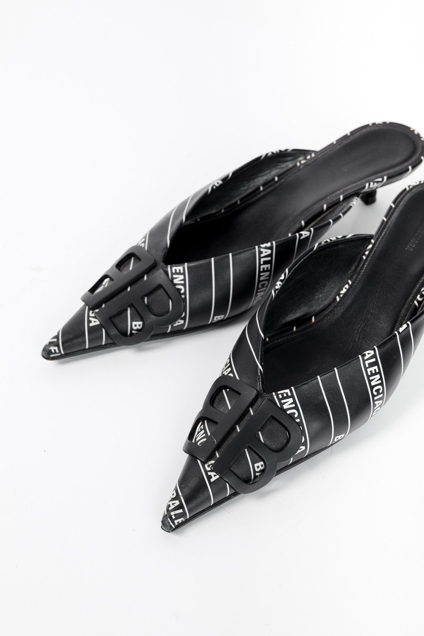 Balenciaga Balenciaga Black & White Logo-Printed BB Knife Mules Size US 6.5 / IT 36.5 - 7 Thumbnail