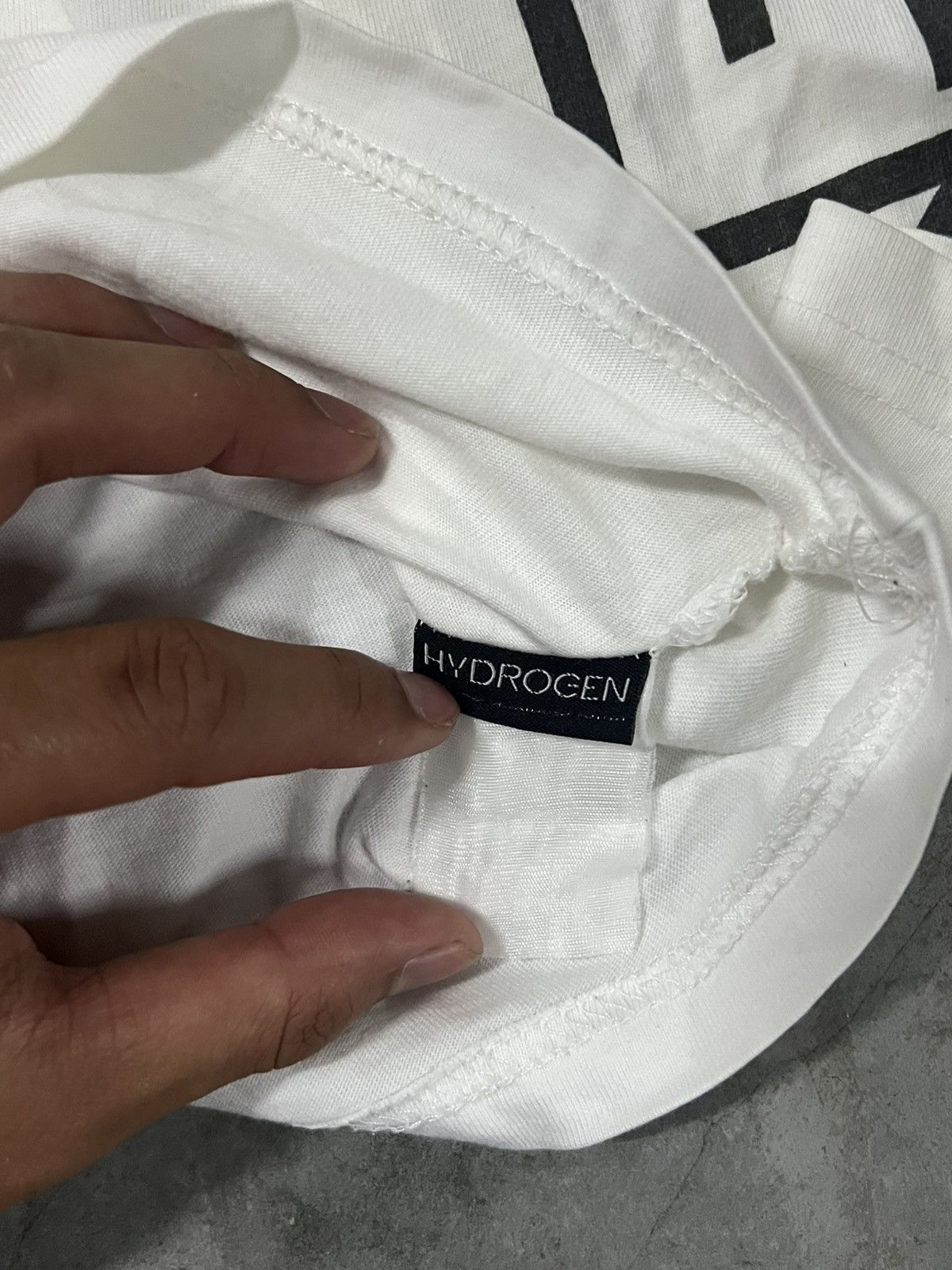 Japanese Brand Hydrogen skull long sleeve Size US M / EU 48-50 / 2 - 5 Thumbnail