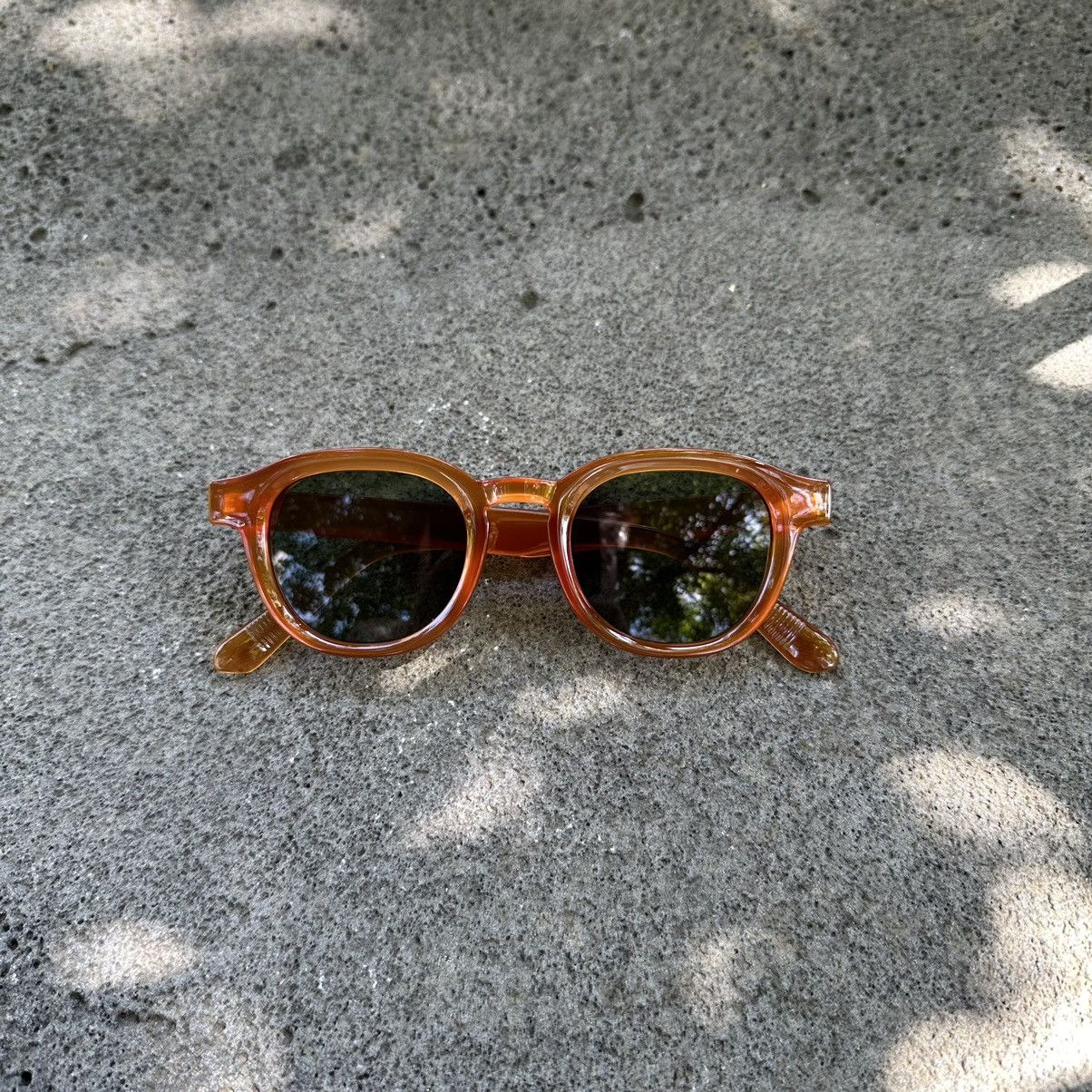 Vintage Y2K Unisex Sunglasses Retro Fashion Shades QZ6339021-01 Size ONE SIZE - 1 Thumbnail