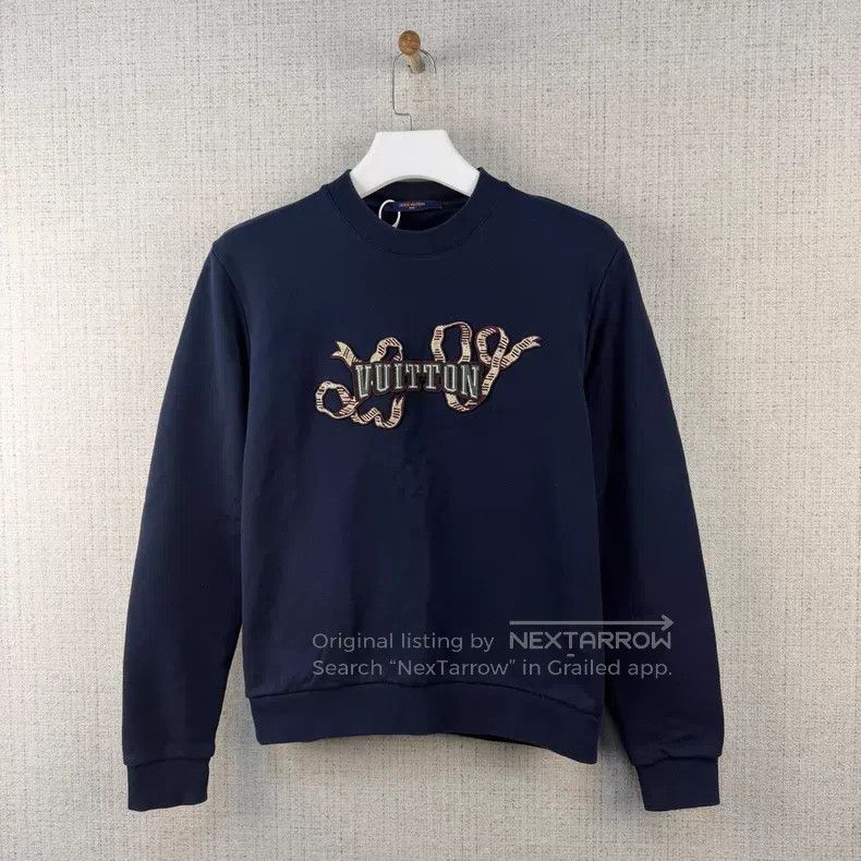 Louis Vuitton Louis Vuitton SS25 Ribbon Patch Embroidered logo Crew Neck Size US M / EU 48-50 / 2 - 1 Thumbnail