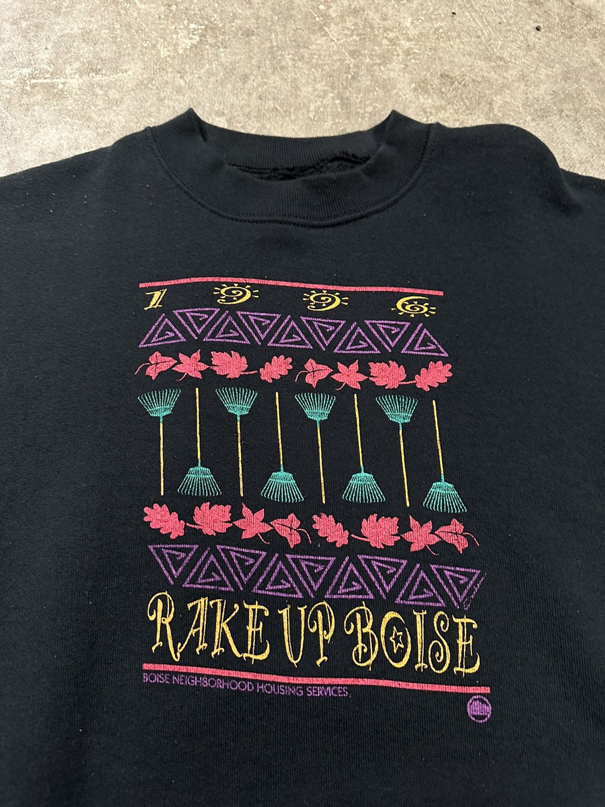 Vintage Vintage 80s Rake Up Boise Graphic Sweatshirt Size US L / EU 52-54 / 3 - 4 Thumbnail