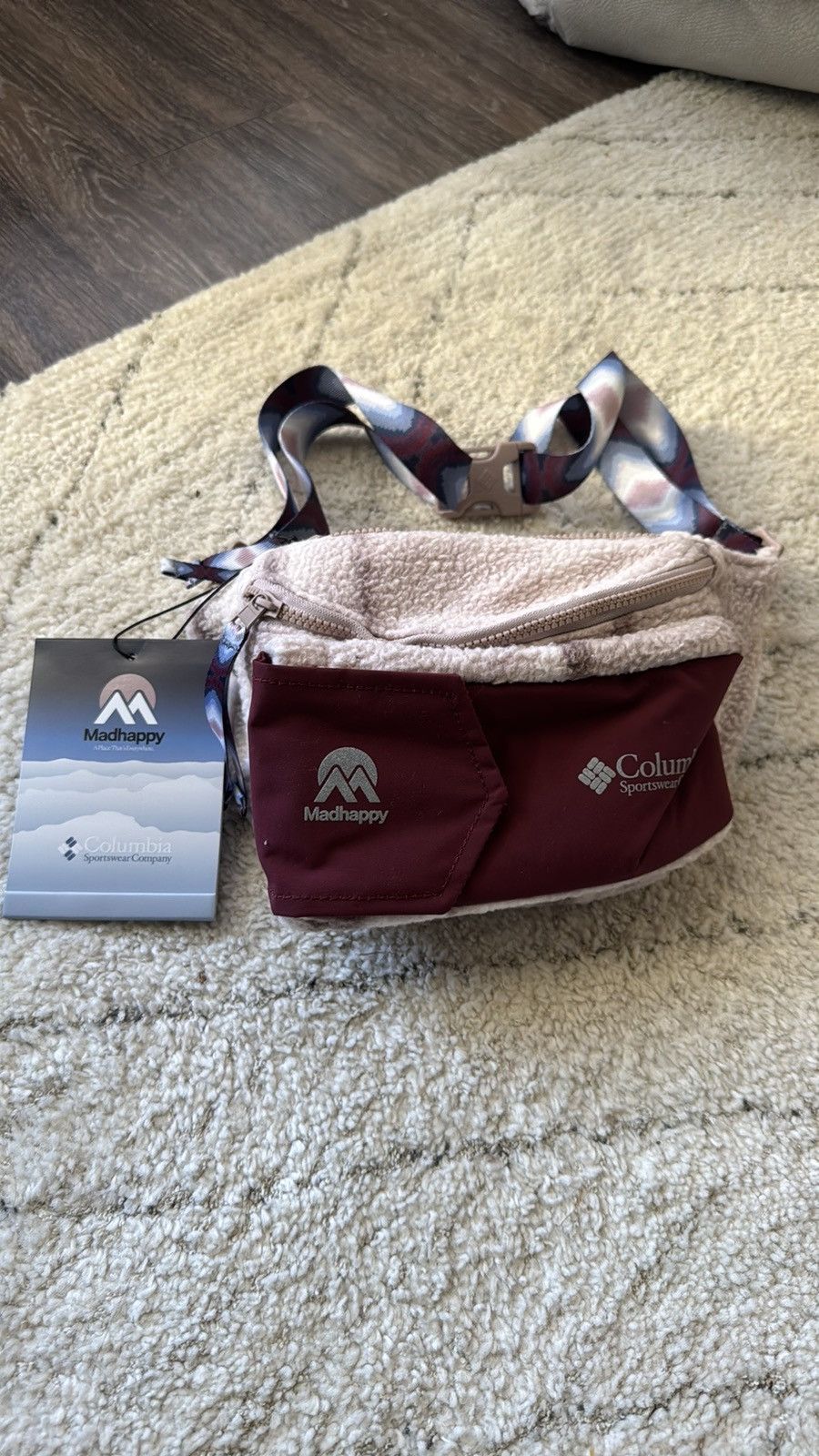 Columbia waist bag deals