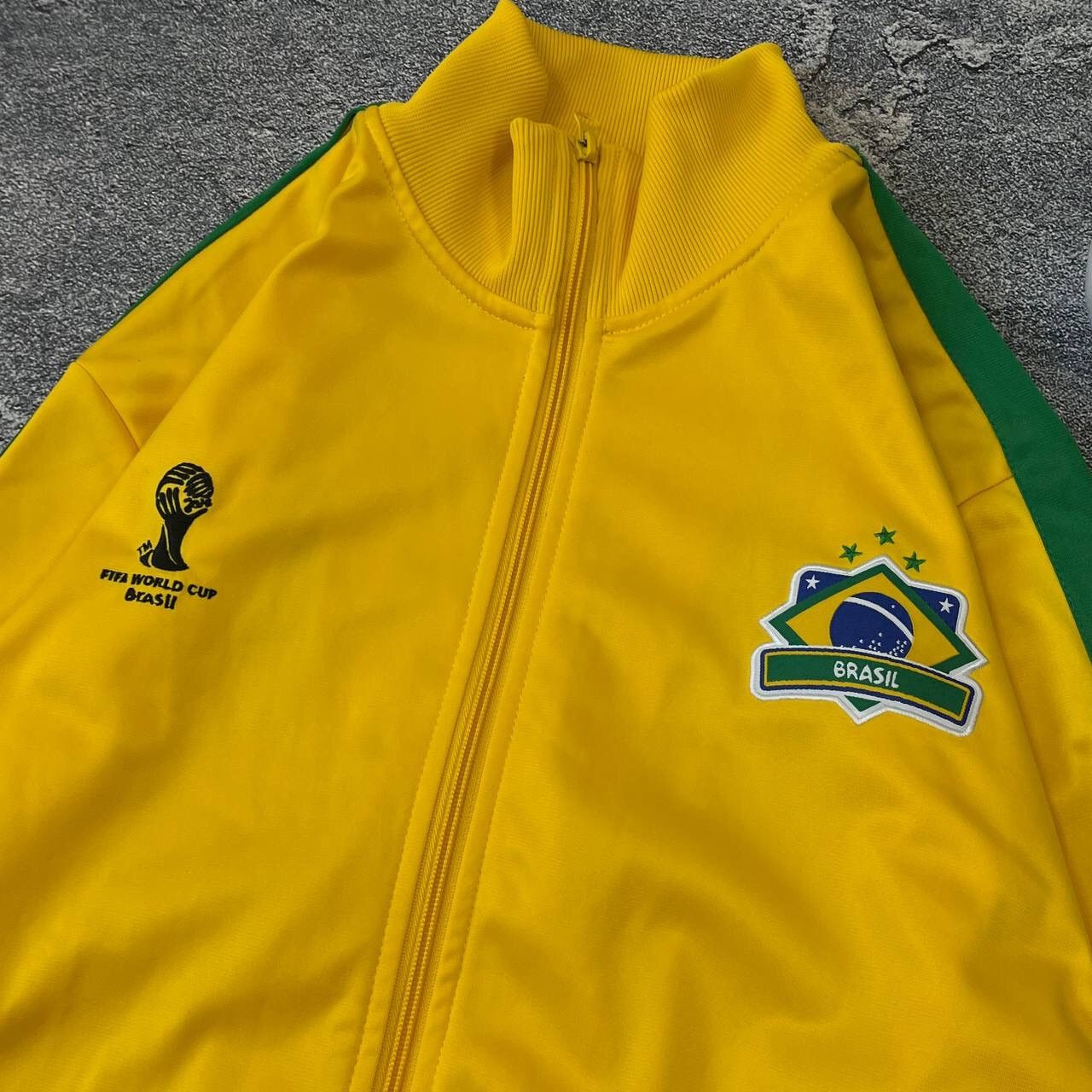 Japanese Brand × Vintage Vintage 2014 Fifa World Cup Brazil Team 🇧🇷 Track Top Jacket Size US L / EU 52-54 / 3 - 9 Thumbnail