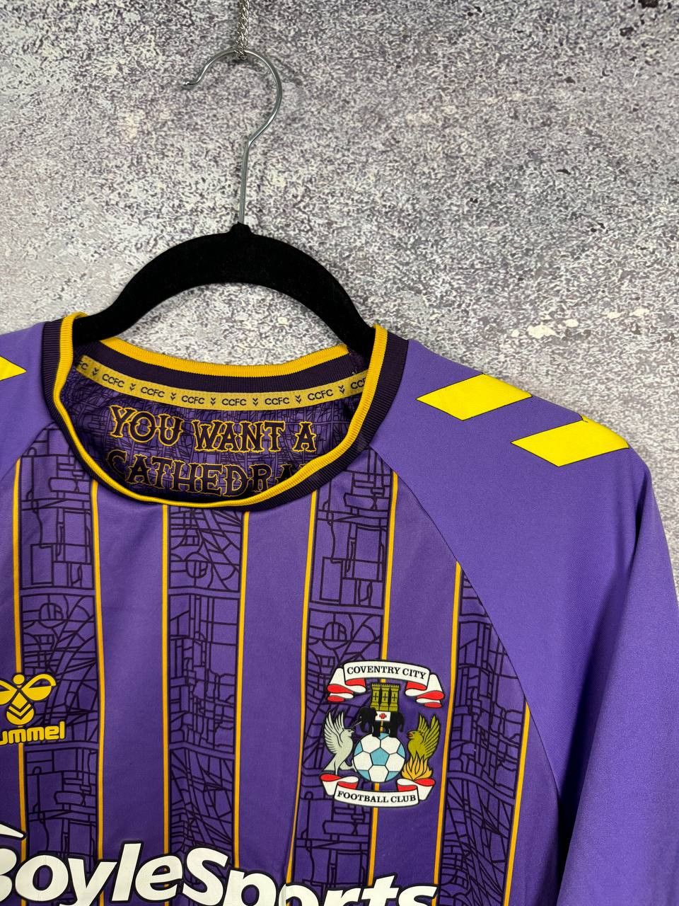 Hummel × Vintage Vintage Coventry City 2022/23 Hummel Away Soccer Jersey Size US M / EU 48-50 / 2 - 4 Thumbnail