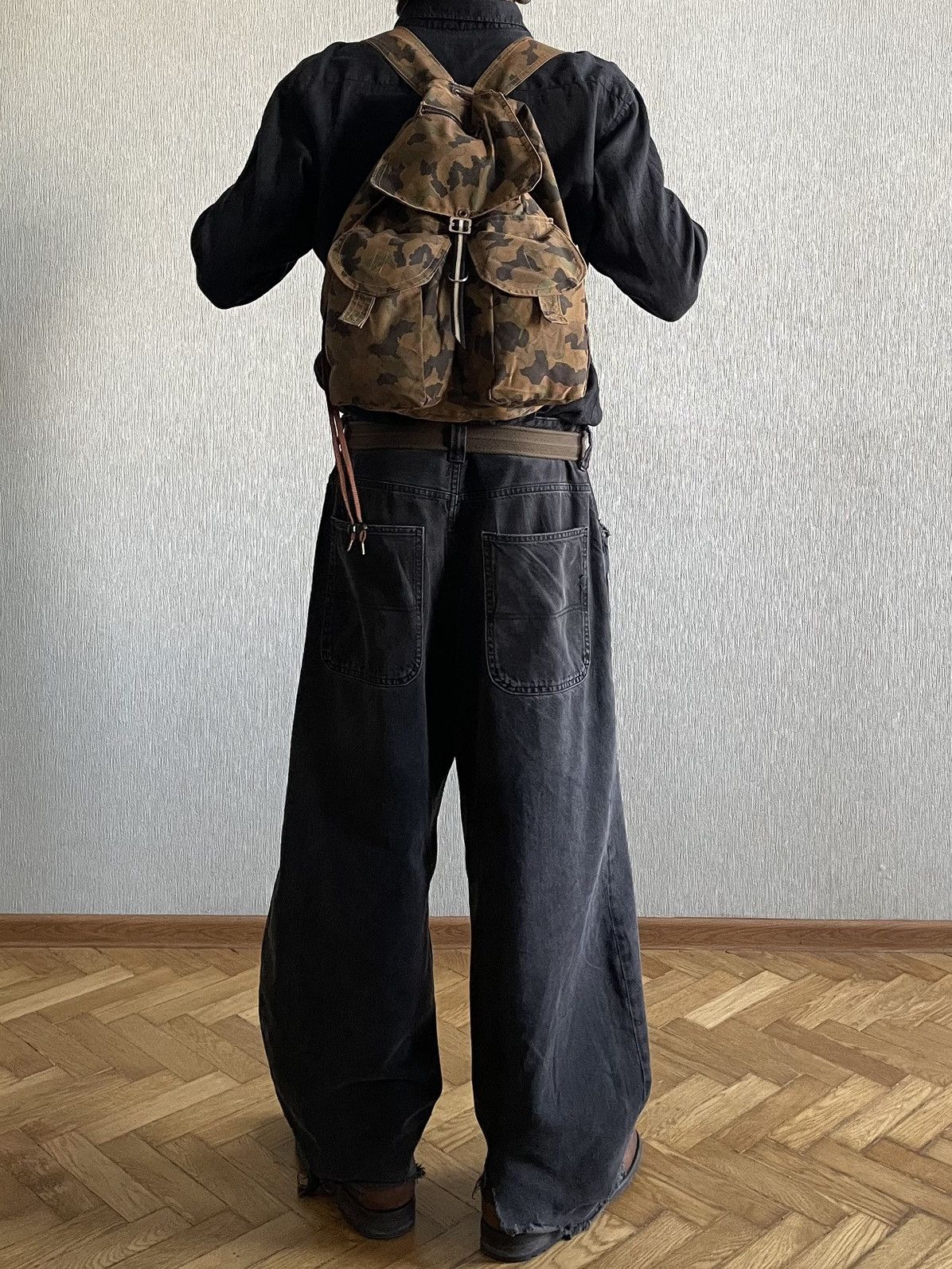 Vintage Camouflage Military Backpack w/ Vintage Zipper Size ONE SIZE - 12 Thumbnail