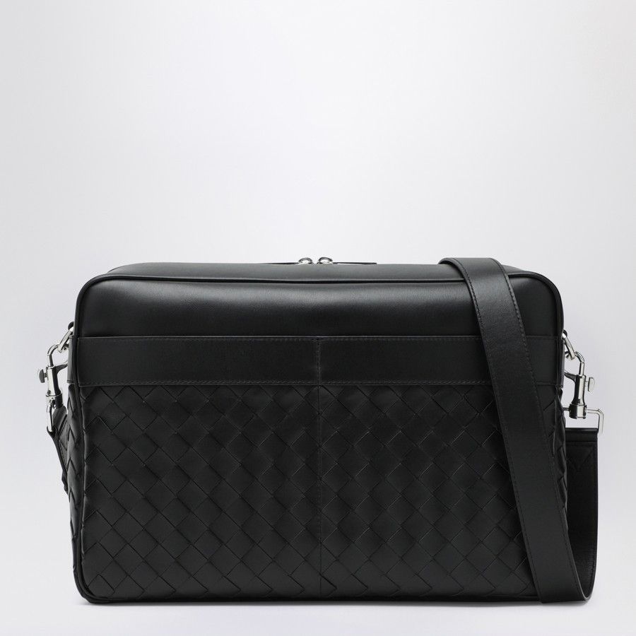 o1d2blof0226 Size: OS / Camera Bag in Black