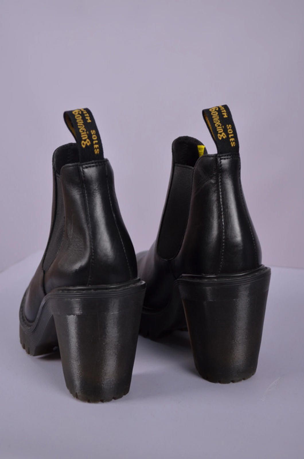 Dr. Martens Dr Martens Hurston Leather Heeled Chelsea Ankle Boots Sz 37 Size US 6 / IT 36 - 8 Thumbnail