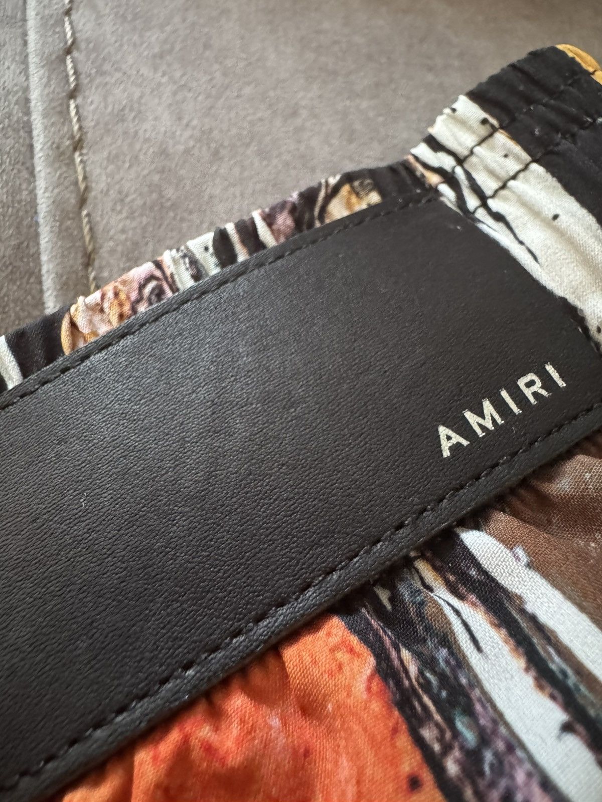 Amiri AMIRI Shorts real sizes SHOWN in photos by tape measure Size US 31 - 19 Thumbnail