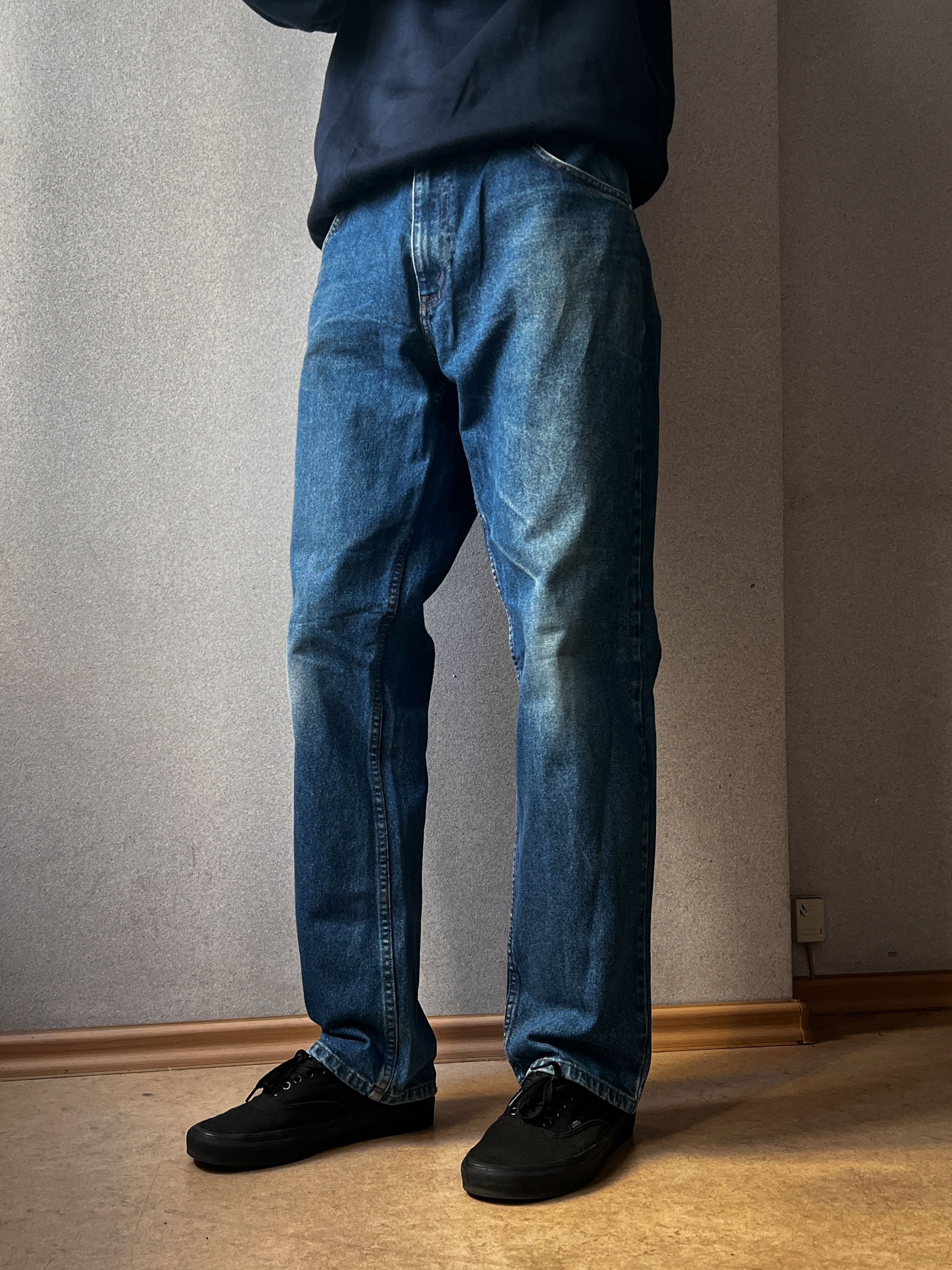 Jean × Valentino × Vintage VALENTINO Jeans Wash Blue Denim Vintage 90s Size US 38 / EU 54 - 1 Thumbnail