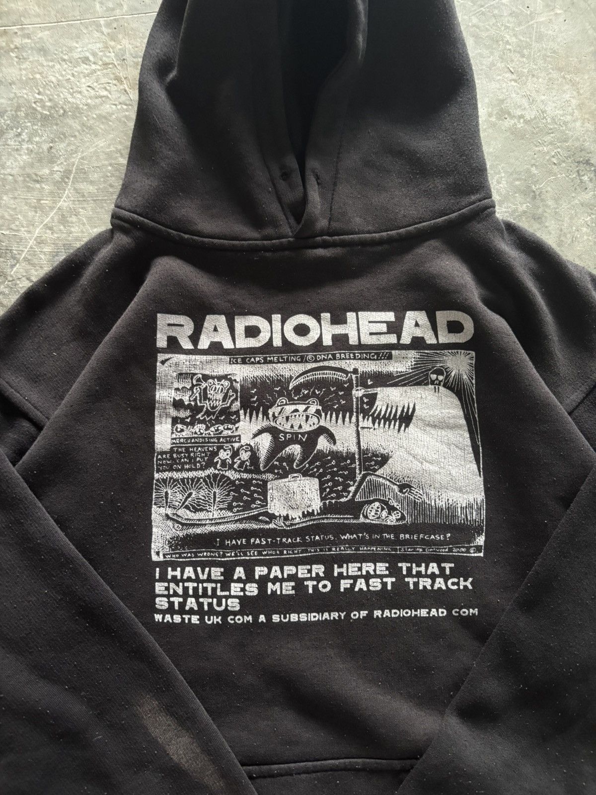 Band Tees vintage RADIOHEAD sunfaded distressed bleach boxy style erd Size US L / EU 52-54 / 3 - 4 Thumbnail