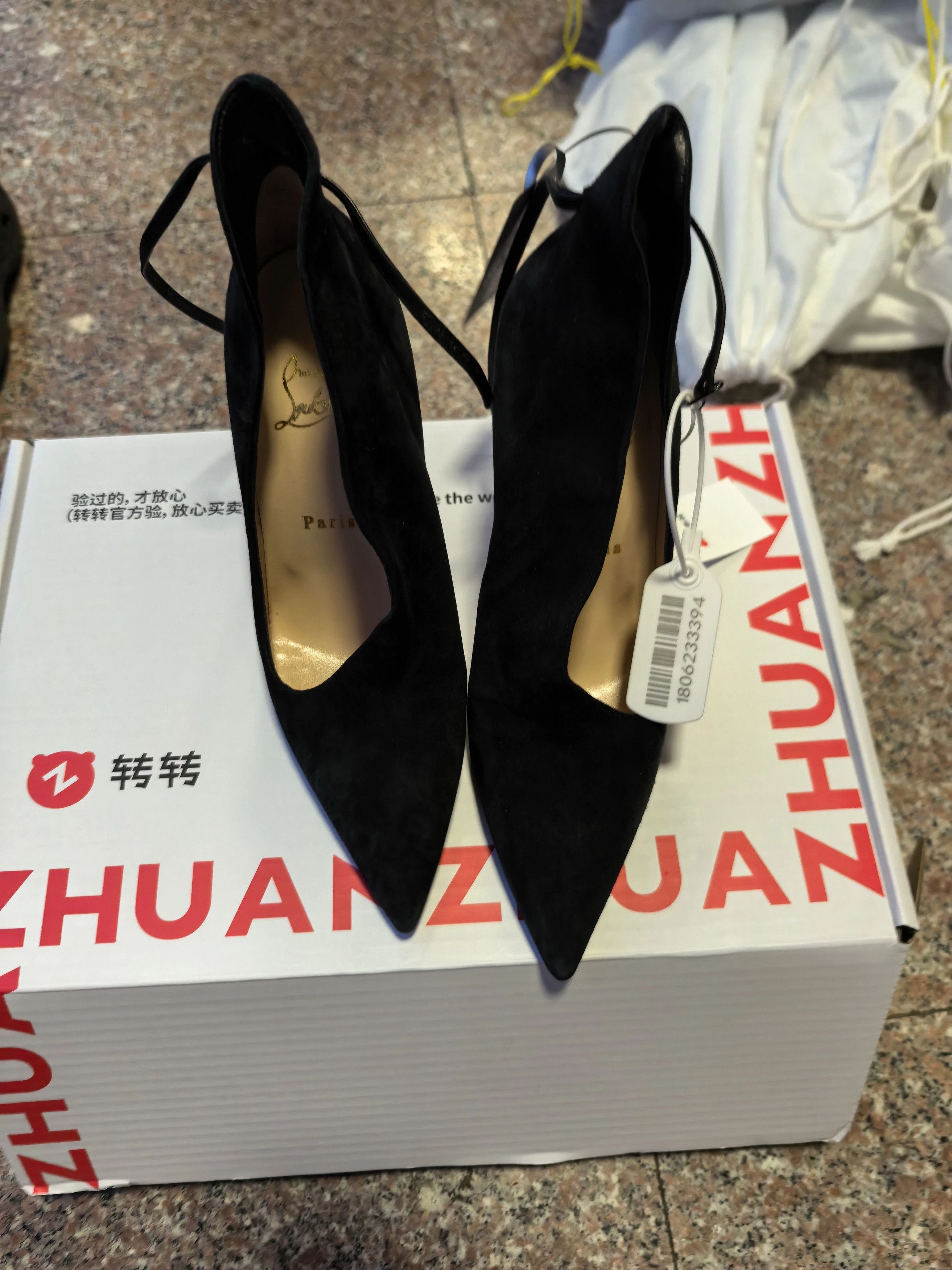 Christian Louboutin CL Black Suede Red Sole Pump 38 New Size US 7.5 / IT 37.5 - 4 Thumbnail