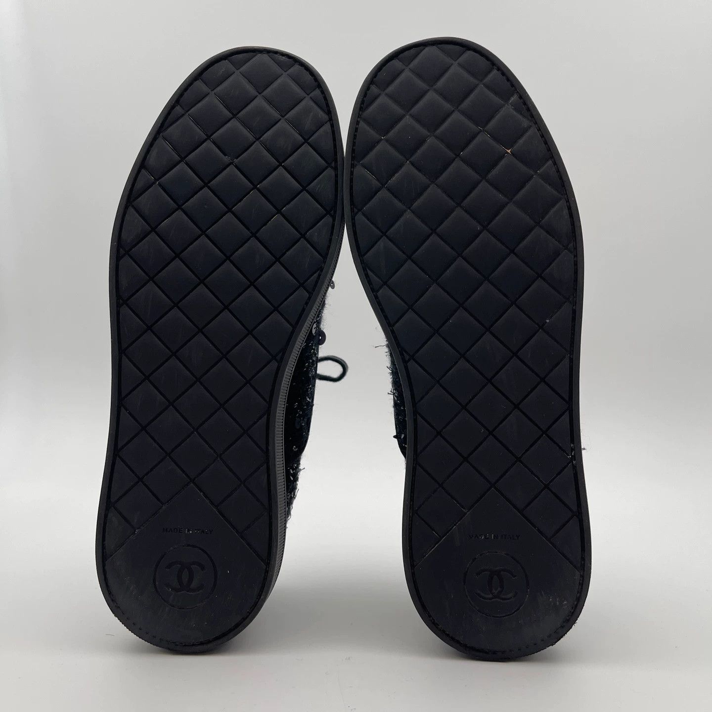 Chanel Chanel Pearl Sneakers Women's 36.5 Size US 6 / IT 36 - 7 Thumbnail
