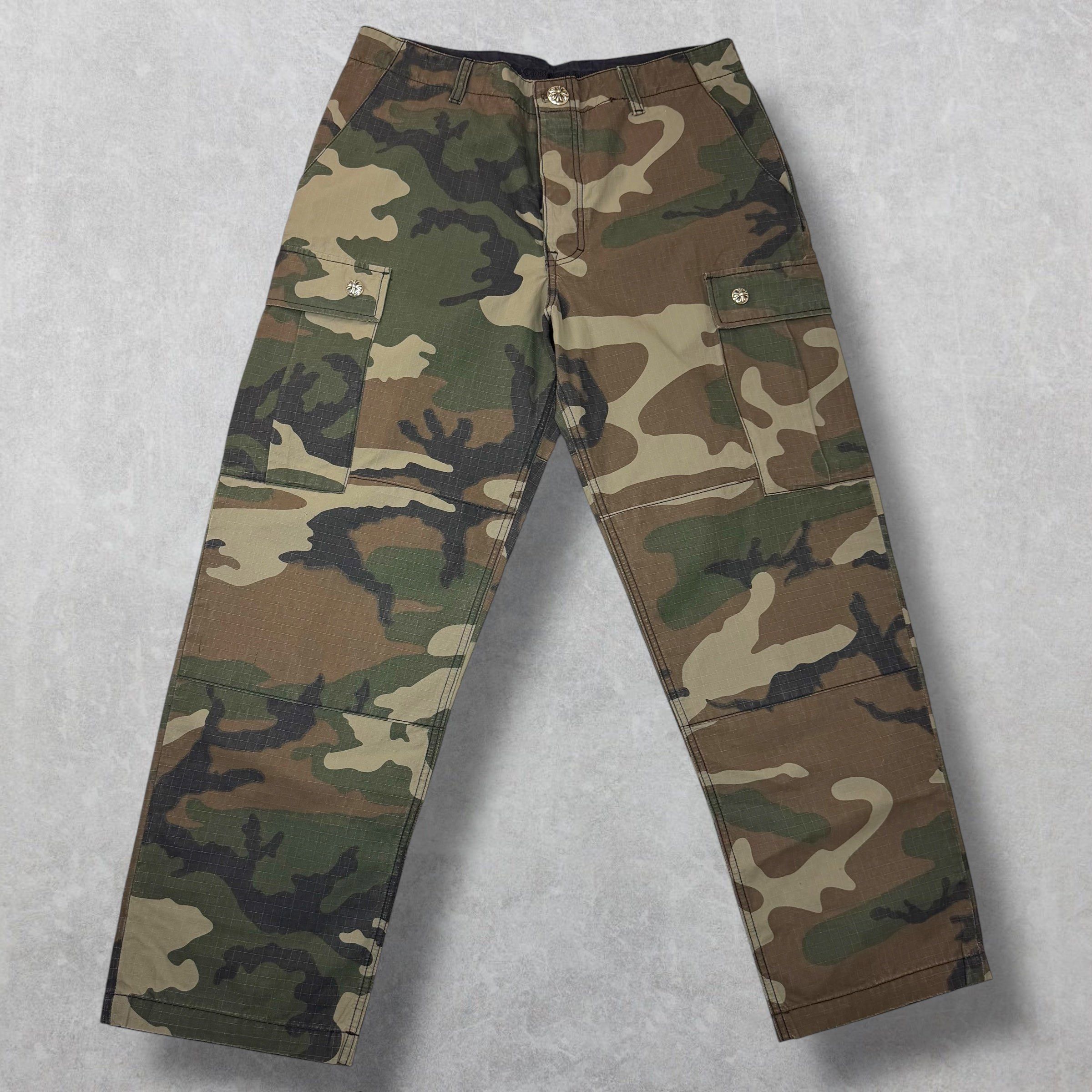 Chrome Hearts Chrome Hearts Cross Patch Camo Cargo Pants 34 Size US 34 / EU 50 - 1 Thumbnail
