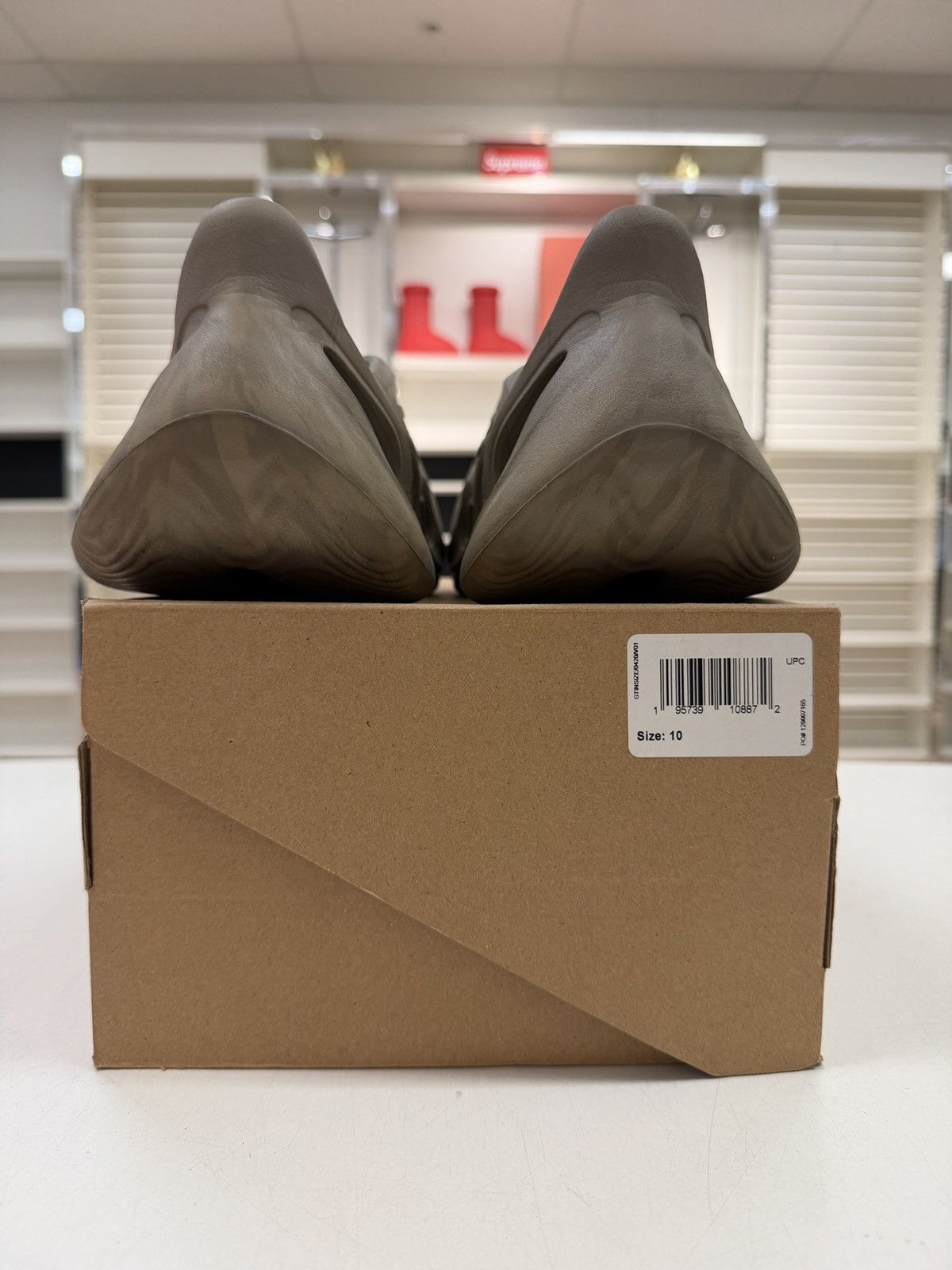 Yeezy Adidas Yeezy Foam Runner 'Stone Sage' -LIGHTLY WORN WITH BOX Size US 10 / EU 43 - 5 Thumbnail