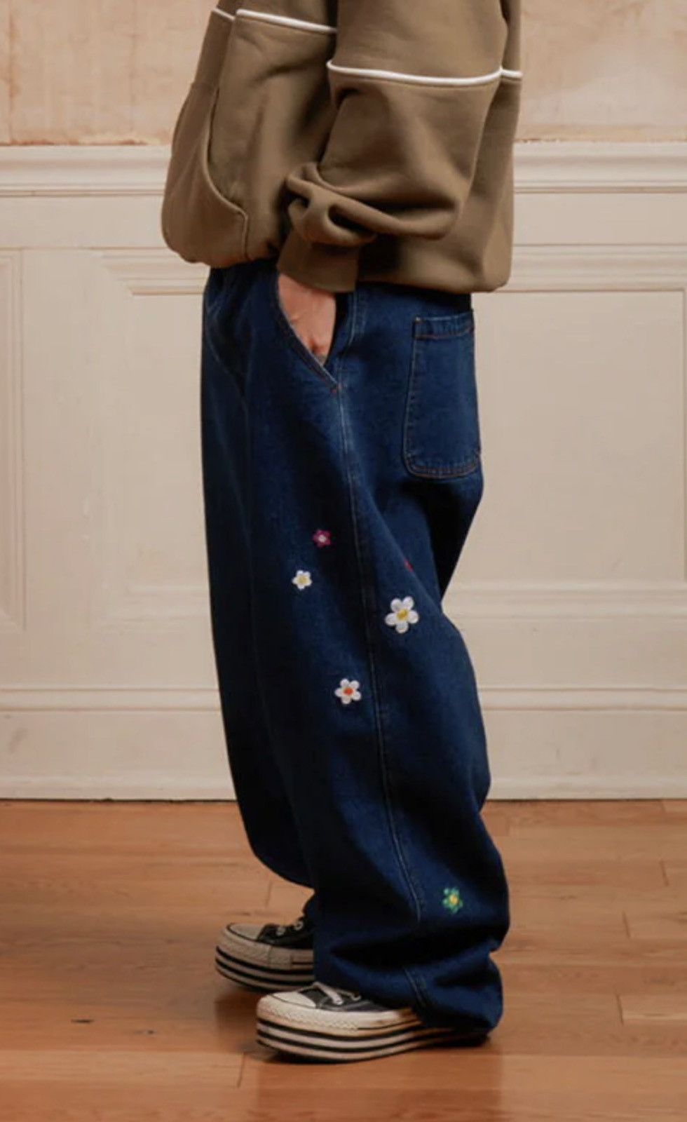 Ronin Division Ronin Division flower embroidery baggy denim F/W23 Size US 32 / EU 48 - 1 Thumbnail
