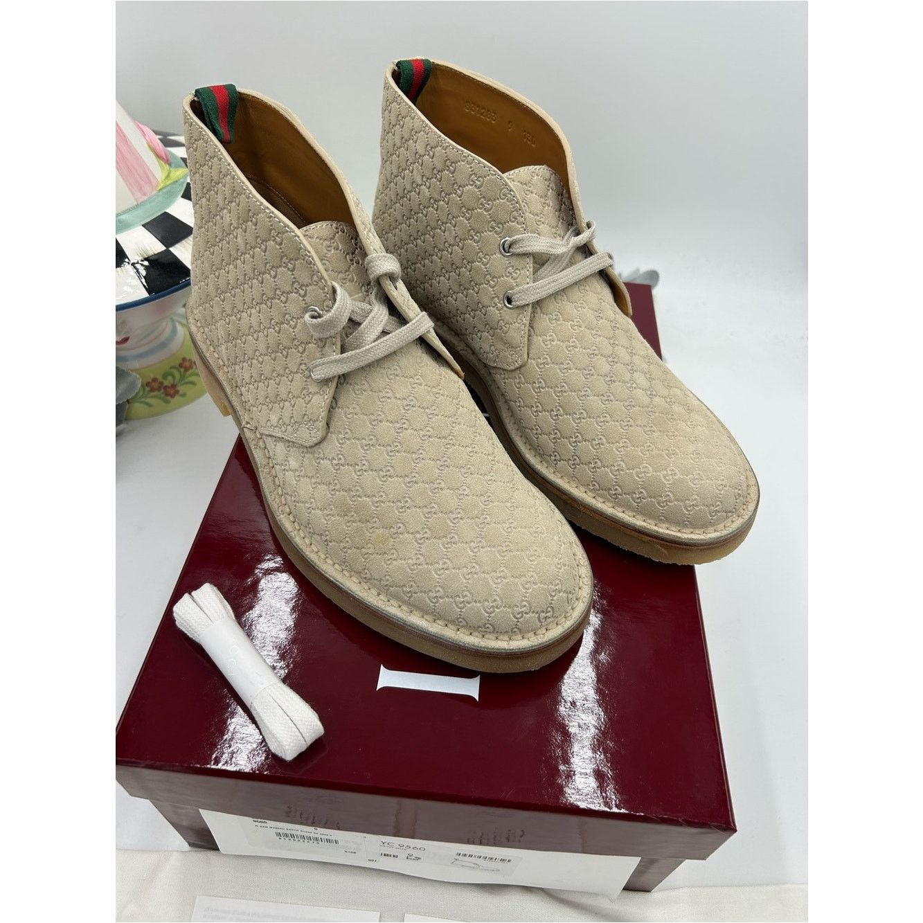 Gucci Gucci suede GG embossed desert boots in oatmeal size  display picture 2