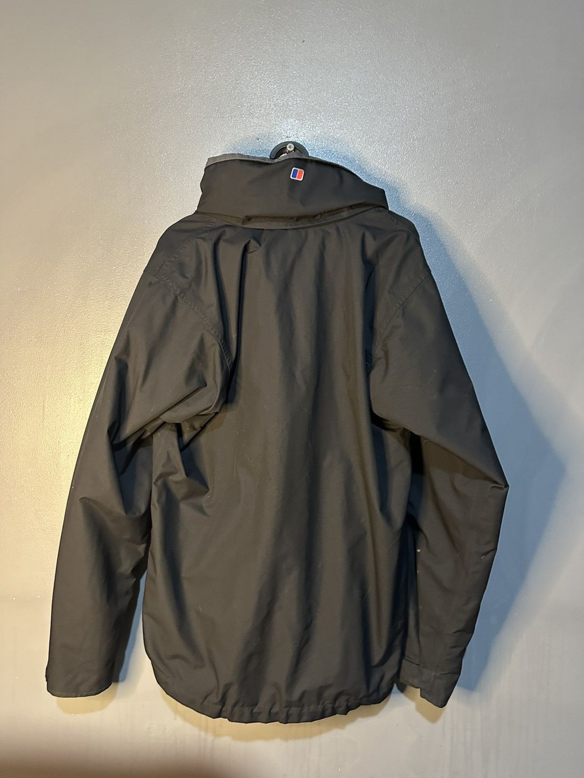 Berghaus Berghaus AQ2 3-in-1 Waterproof Jacket with Removable Fleece Size US S / EU 44-46 / 1 - 2 Thumbnail
