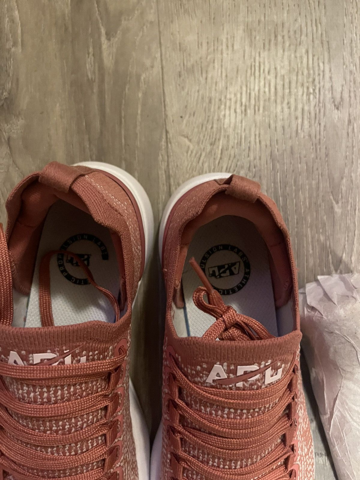 APL APL Techloom Breeze Cedar Bleached Pink Ombre Size 7.5 Size US 7 / IT 37 - 3 Thumbnail