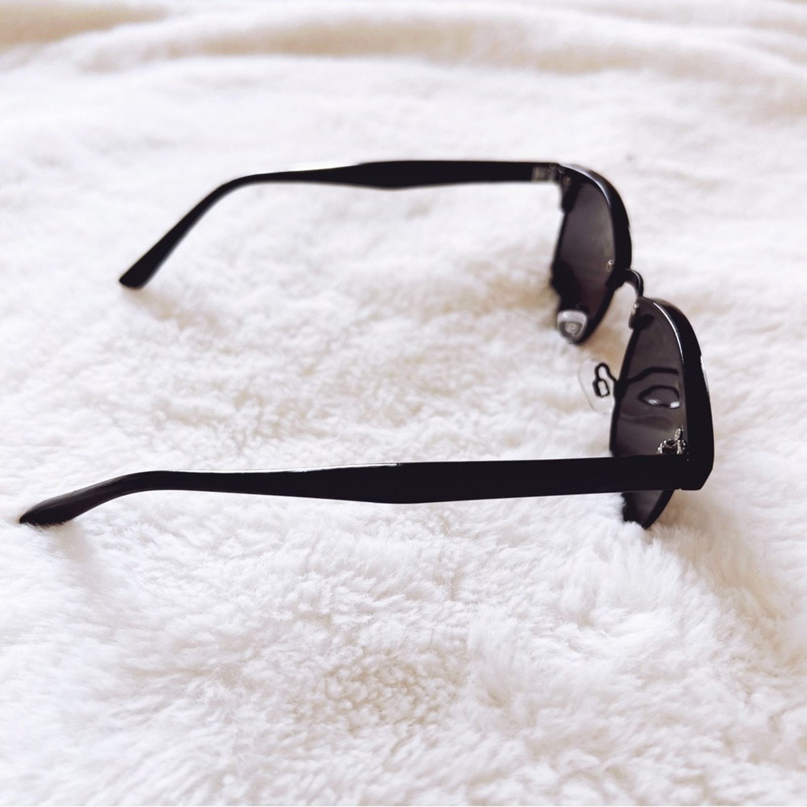 Other Theo Black Sleek Modern Sunglasses Size ONE SIZE - 7 Thumbnail