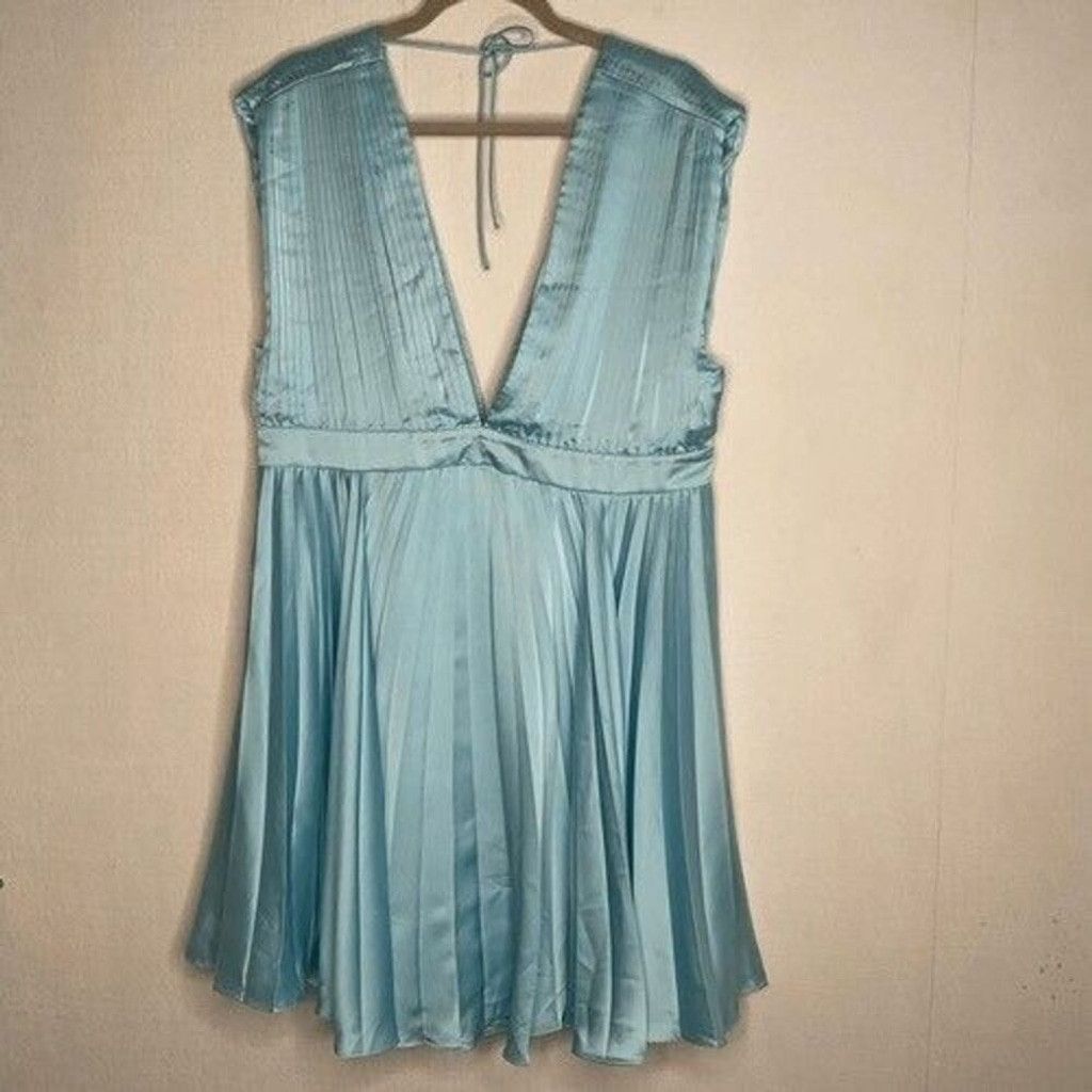 Abercrombie & Fitch NWOT Abercrombie & Fitch Pleated Satin Mini Dress Women XLT Size XL / US 12-14 / IT 48-50 - 9 Thumbnail