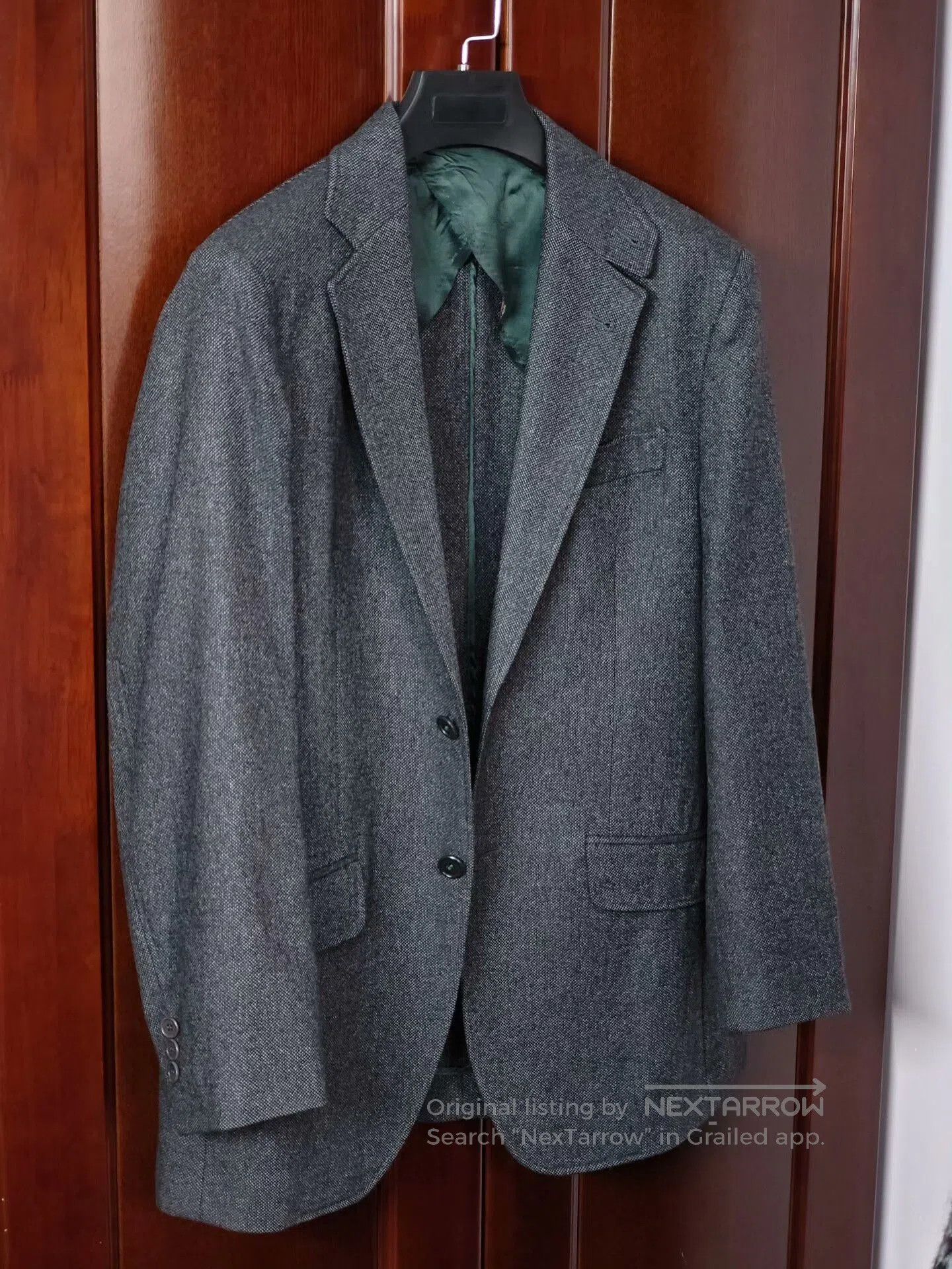 Italian Cashmere Blazer by Cerruti 1881.