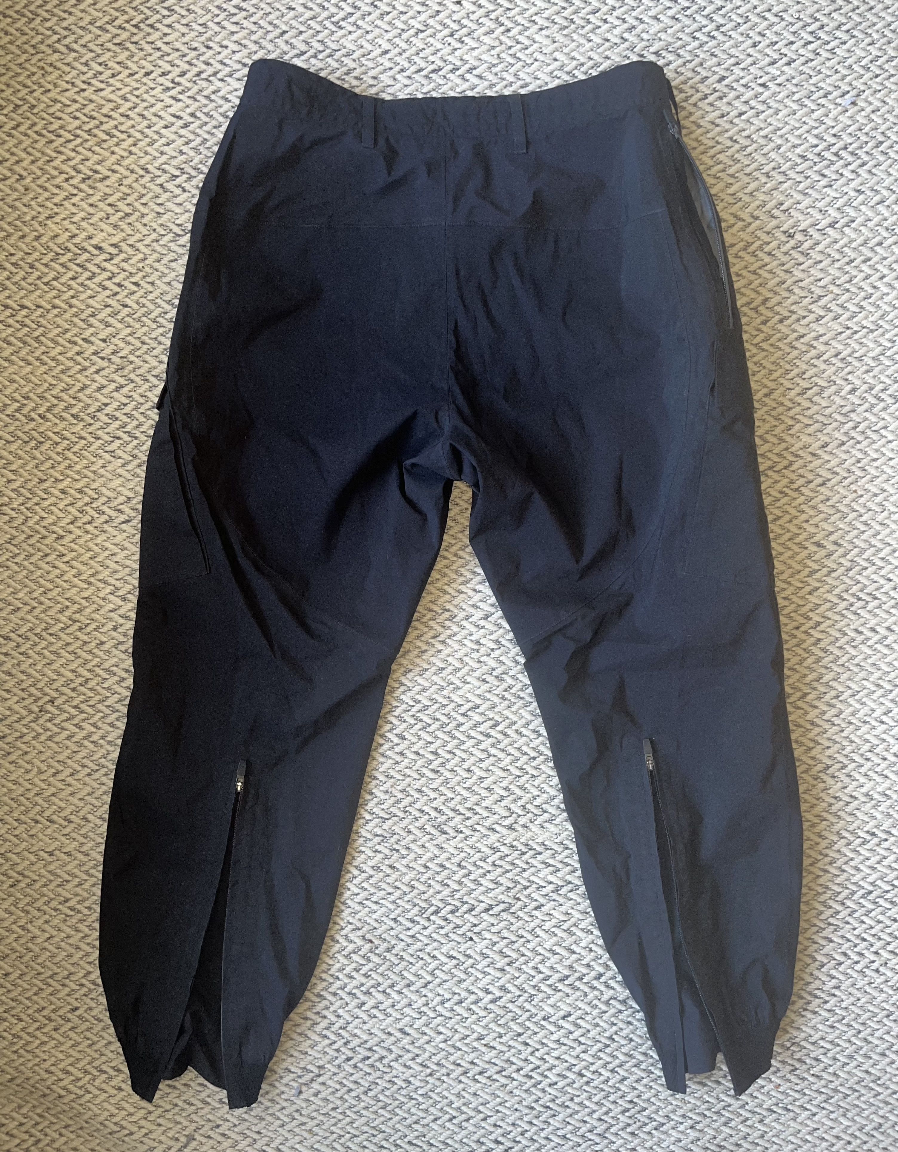 Acronym P38 GT Size US 34 / EU 50 - 2 Thumbnail