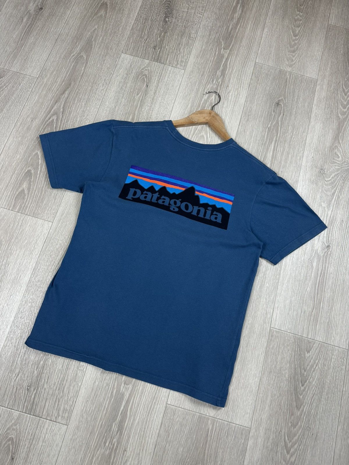 Patagonia Patagonia Short Sleeve T-Shirt Big Logo Size S Size US S / EU 44-46 / 1 - 7 Thumbnail