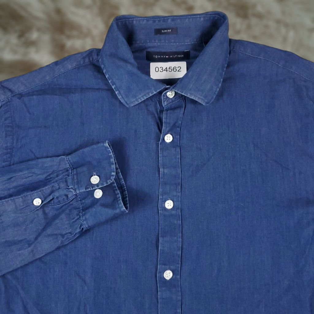 Tommy Hilfiger Tommy Hilfiger Shirt Mens Large Blue Button-Up Long Sleeve Casual Button-Front Classic Cotton Size US L / EU 52-54 / 3 - 1 Thumbnail