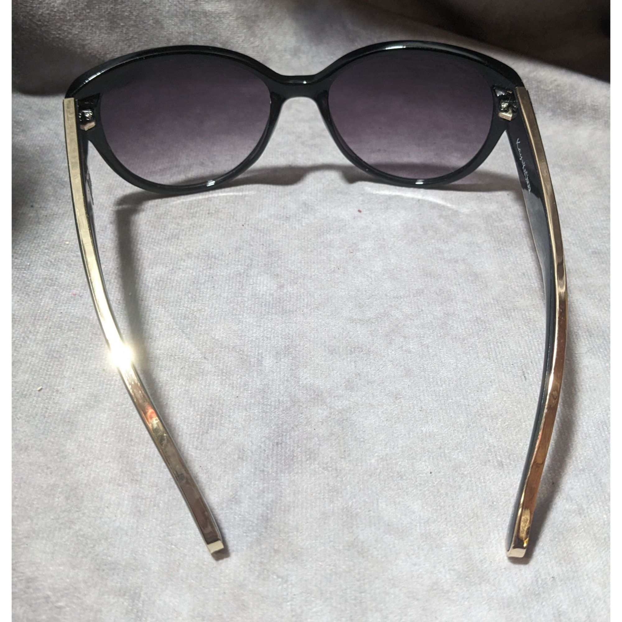 Other Kay by Kay Unger Black And Gold Sunglasses Size ONE SIZE - 4 Thumbnail