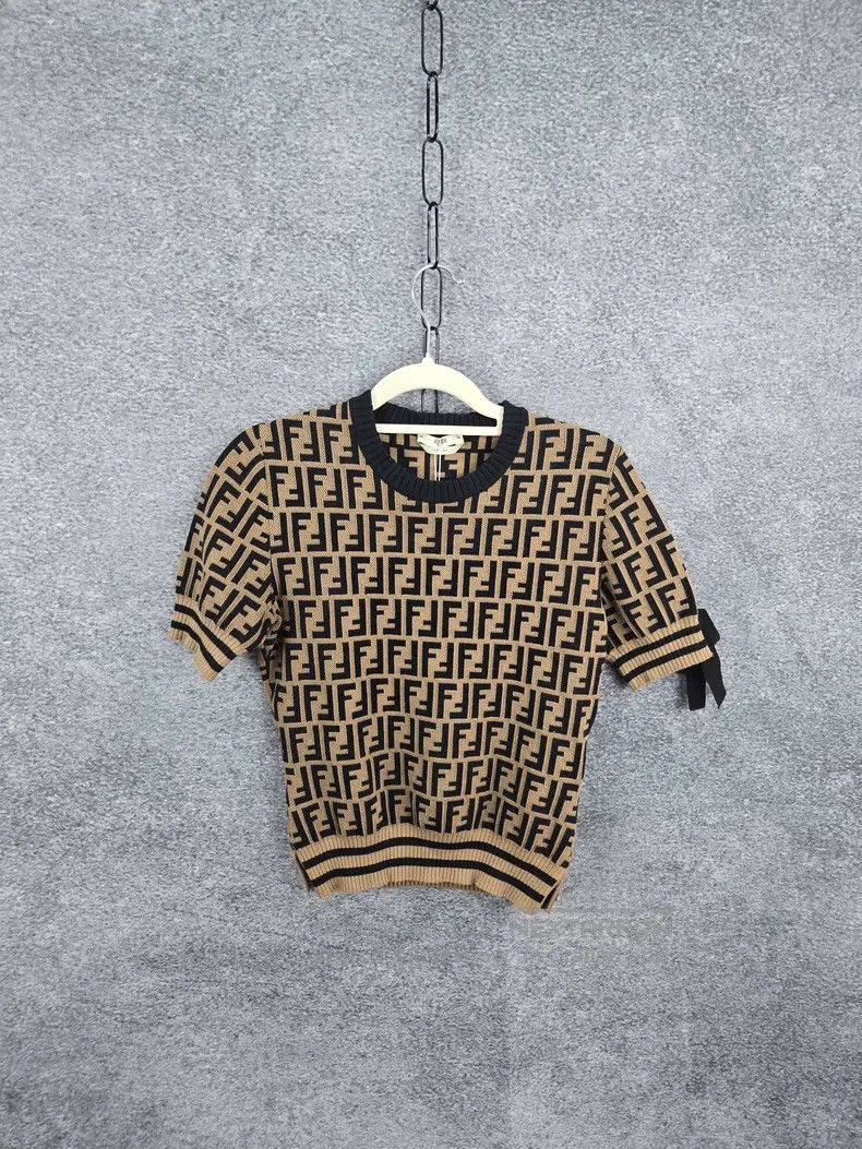 Fendi Fendi All-over print round neck short-sleeve Size XS / US 0-2 / IT 36-38 - 1 Thumbnail
