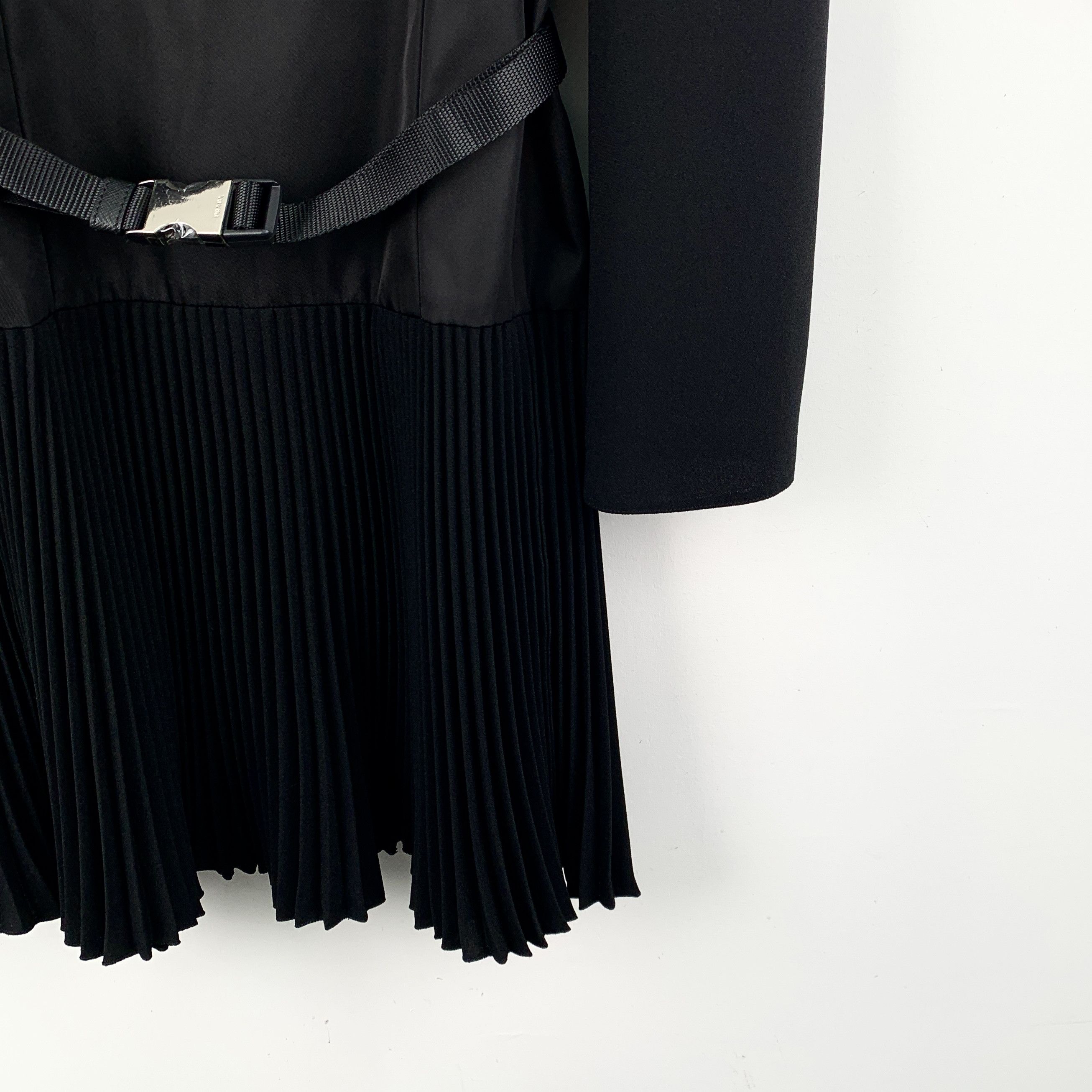 Prada Prada Triangle Logo Knit Dress Black (38S) Size S / US 4 / IT 40 - 4 Thumbnail