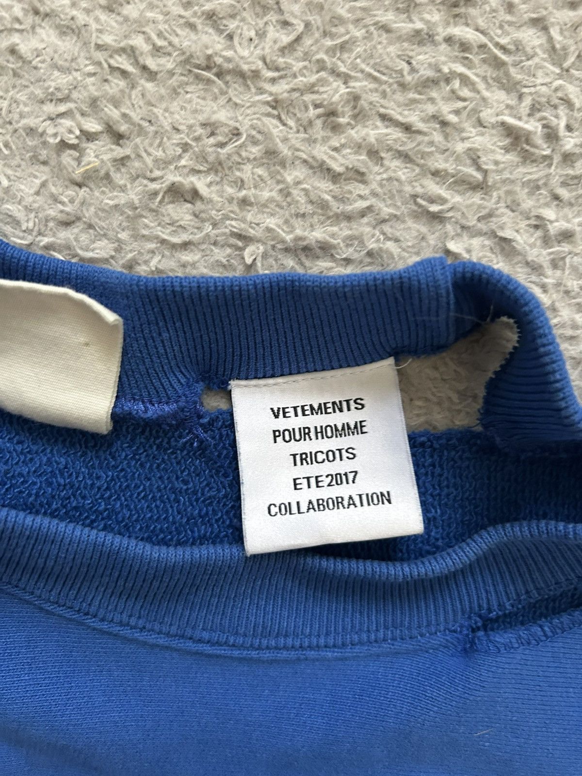 Champion × Vetements Vetements x Champion Size US S / EU 44-46 / 1 - 2 Thumbnail