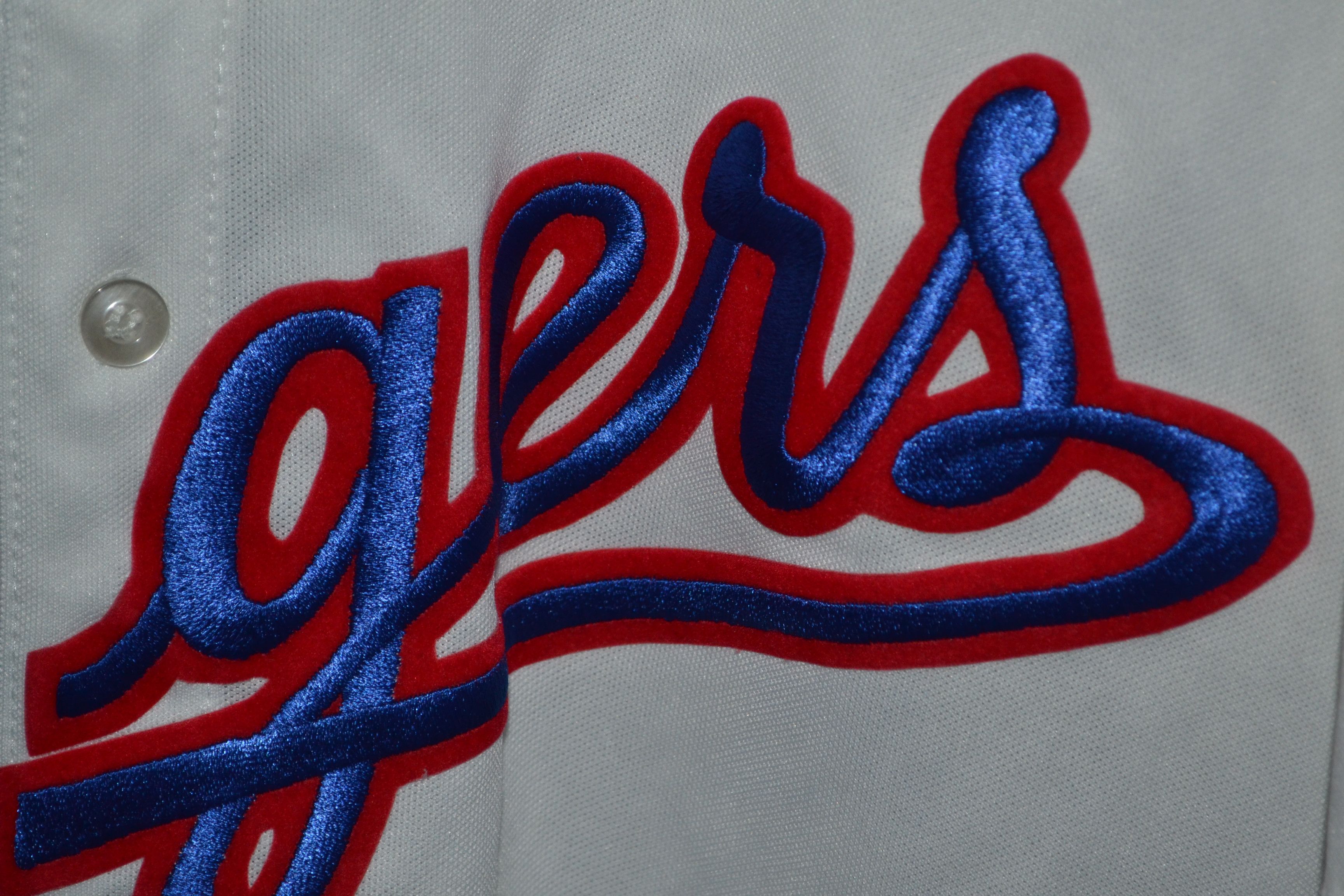 Ccm × Vintage Texas Rangers Jersey Vintage Home White Jersey CCM M Canada Size US M / EU 48-50 / 2 - 7 Thumbnail