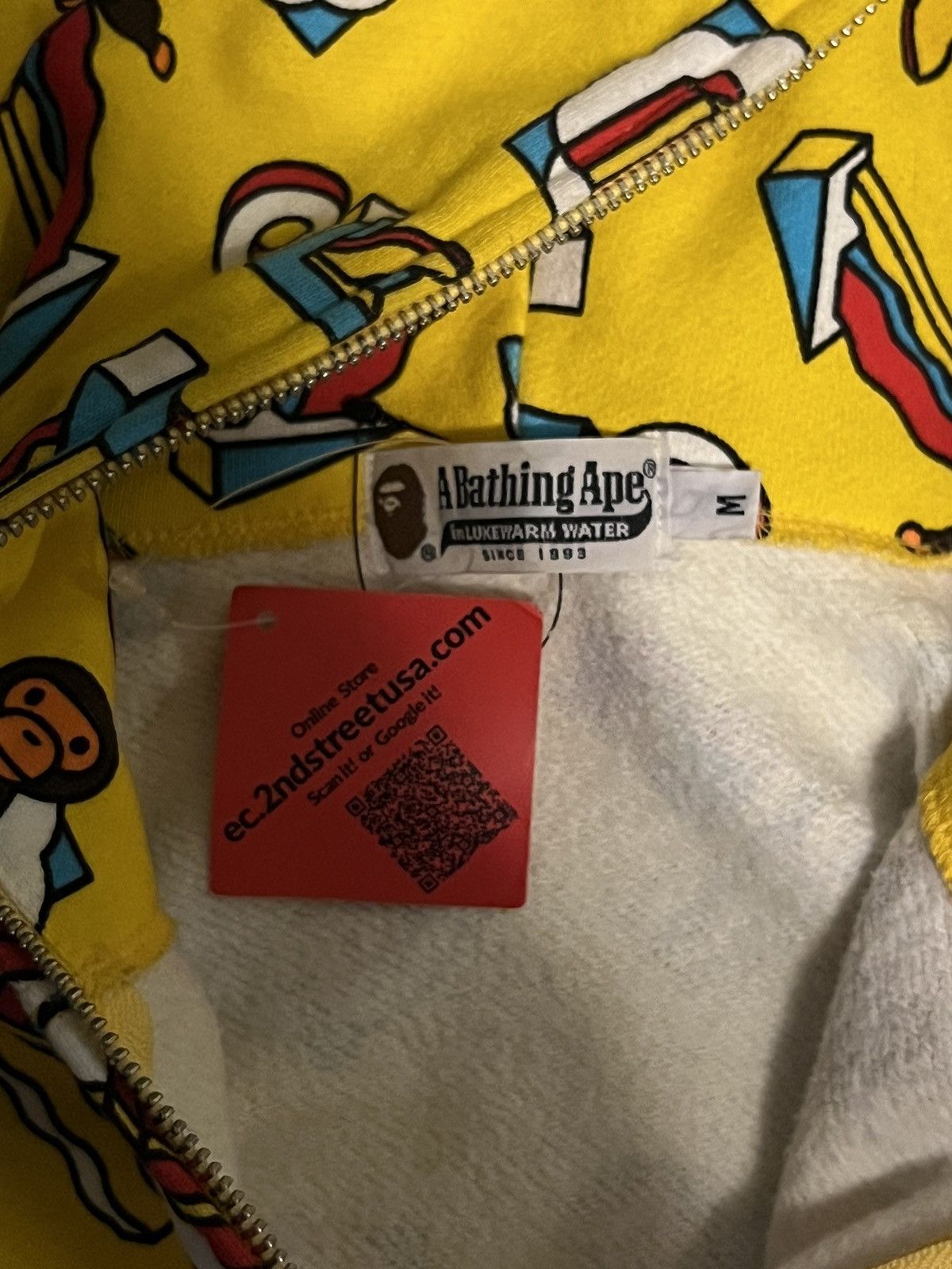 Bape Vintage Bape Baby Milo Yellow Monogram Hoodie Size US M / EU 48-50 / 2 - 3 Thumbnail