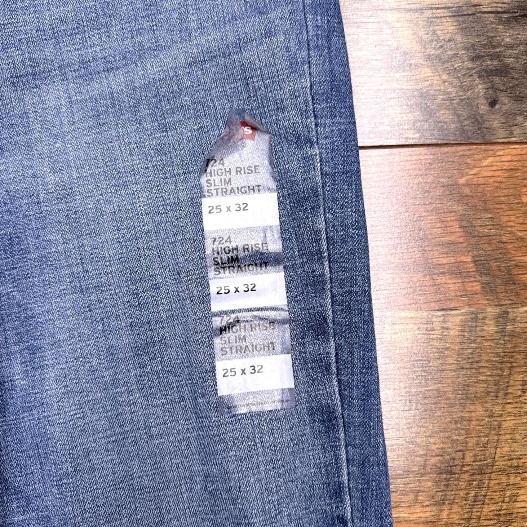 Levi's Levi's 724 High Rise Slim Straight Jeans Womens 25 Stretch Distressed 25x32 New Size 42" / US 20 - 5 Thumbnail