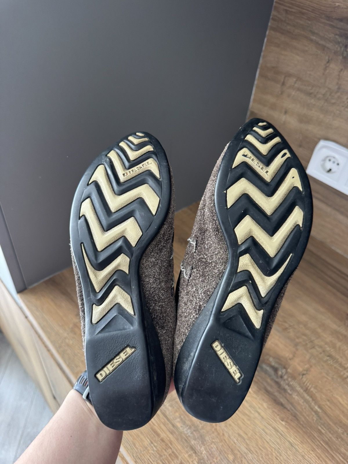 Diesel Vintage Diesel Low Top Leather Sneakers Straps Spell Logo Size US 8.5 / IT 38.5 - 5 Thumbnail