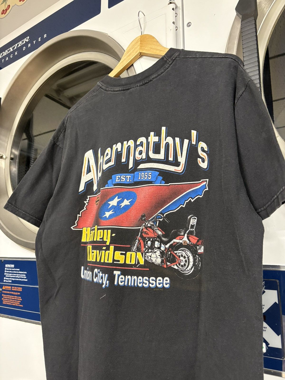 Harley Davidson Vintage faded 1997 Harley Davidson “fathead” twin cam tee Size US XL / EU 56 / 4 - 4 Thumbnail