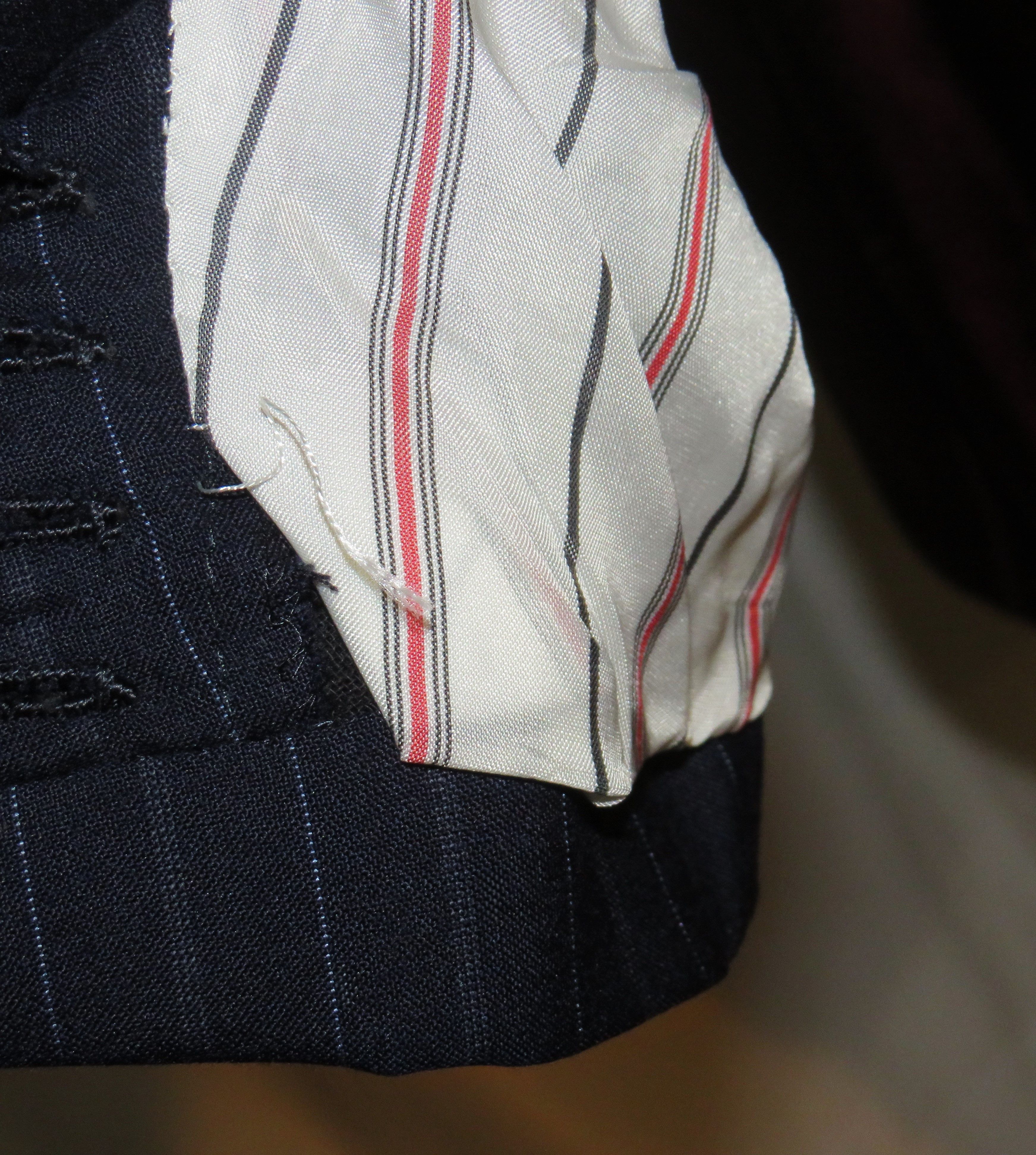 Kiton 100% Cashmere Navy Blue Striped Two Button Suit 43R Size 44R - 12 Thumbnail