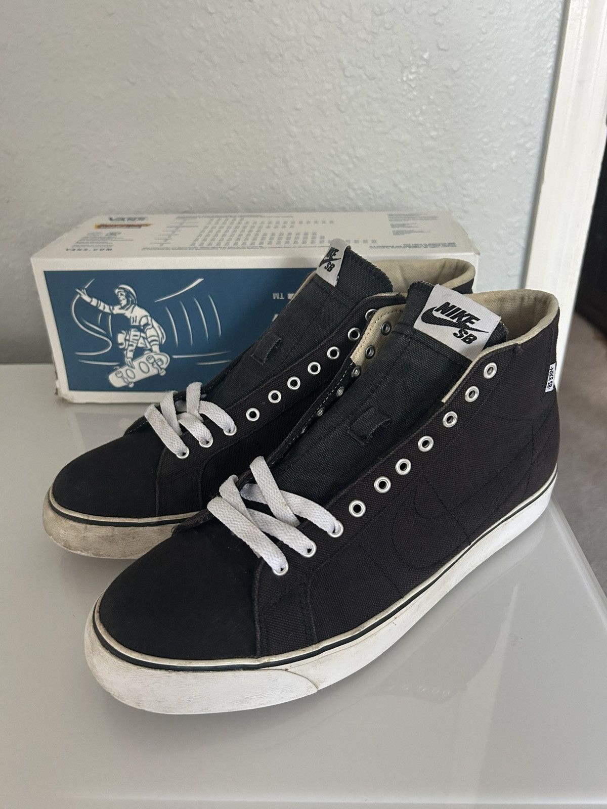 Nike SB Nike SB Huf Blazer Black Canvas 2009 Size US 10 / EU 43 - 1 Thumbnail