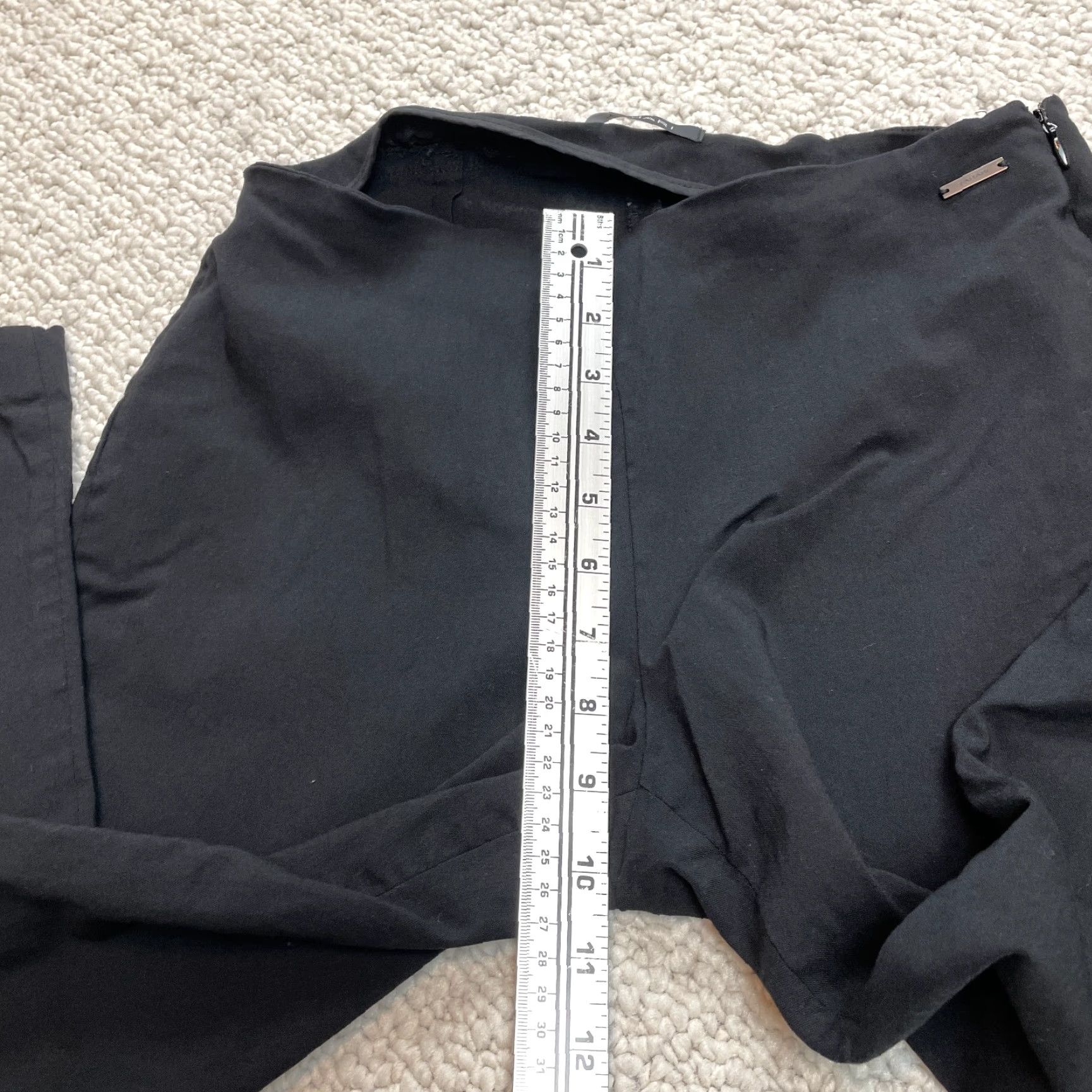 Vintage Tahari Pants Straight Leg Ankle Women's Sl S Black 29x27 Zip Pockets Stretch Knit Rayon Nylon Spandex Size 28" / US 6 / IT 42 - 4 Thumbnail