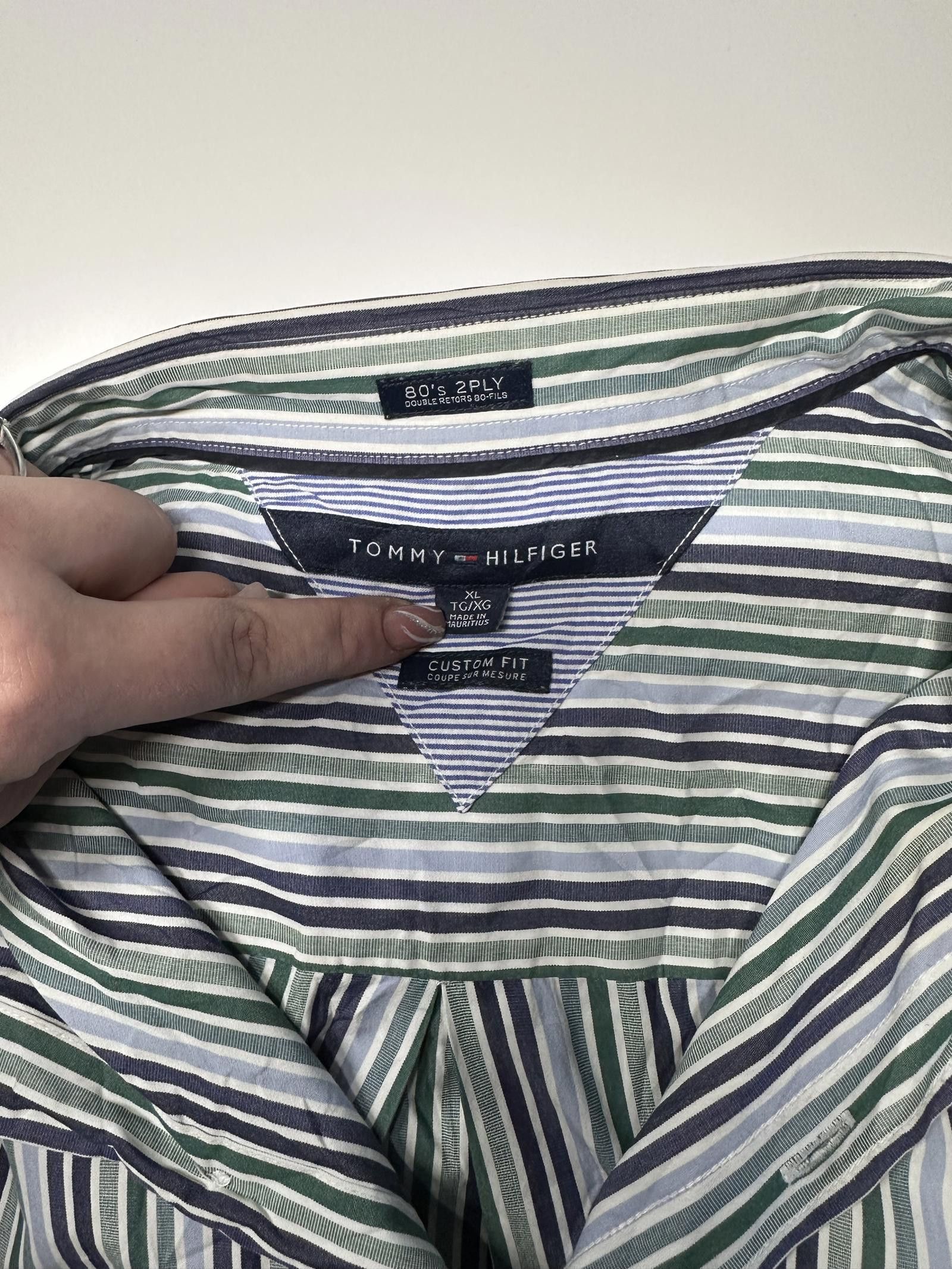 Tommy Hilfiger Tommy Hilfiger Custom Fit Striped Shirt - Stylish Casual Size US XL / EU 56 / 4 - 3 Thumbnail