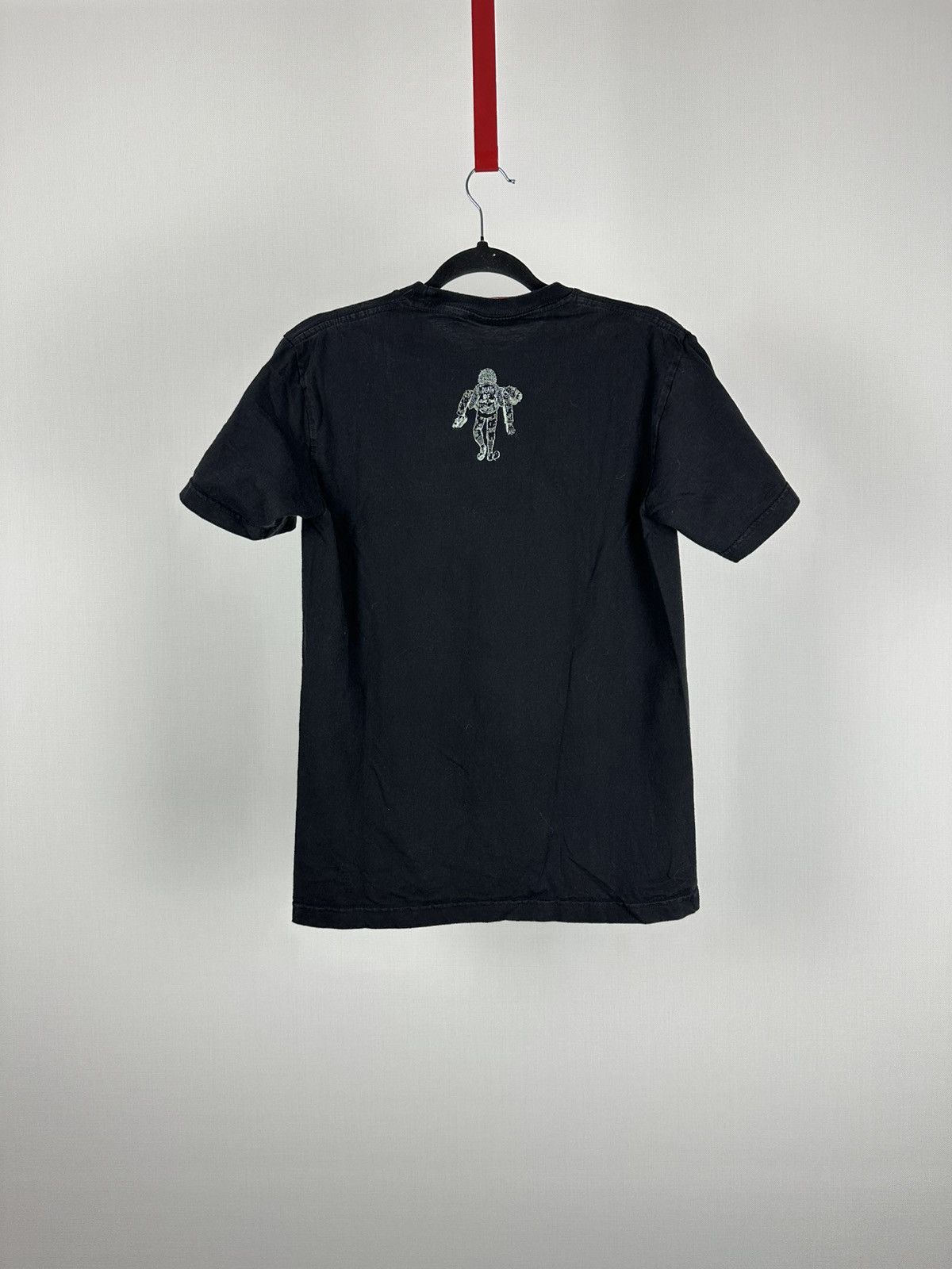 Vintage VINTAGE DEATH OF JUNK FOOD MCDONALDS VS KFC GRAPHIC TEE RARE Size US S / EU 44-46 / 1 - 9 Thumbnail