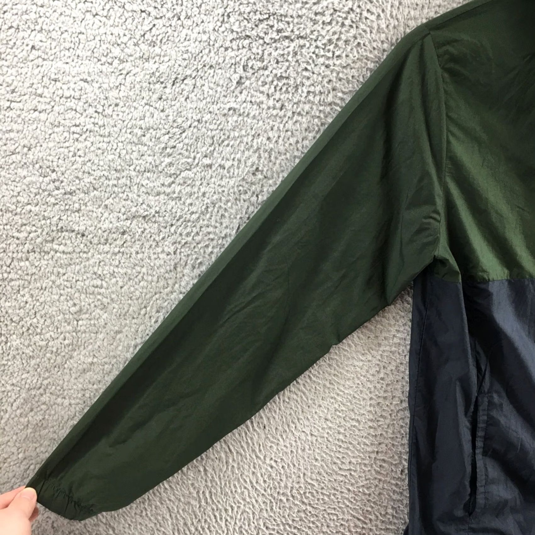 Eddie Bauer Eddie Bauer Windbreaker Jacket Mens 10/21 Zip Up Hooded Pocket Multicolor Jacket Windbreaker Mens Regular Size 10 Blue Green Size US M / EU 48-50 / 2 - 6 Thumbnail