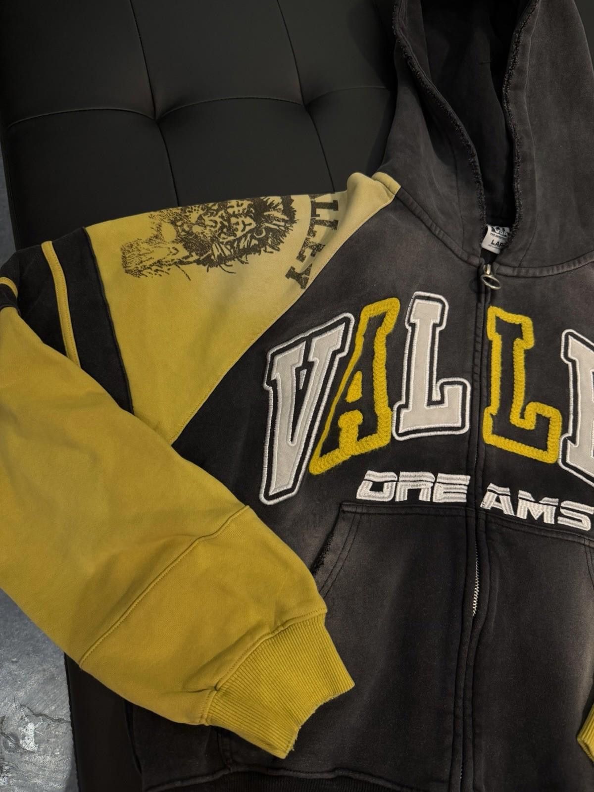 Vale L Vale Black Zip Up Hoodie Authentic Valley Black Yellow Size US L / EU 52-54 / 3 - 5 Thumbnail