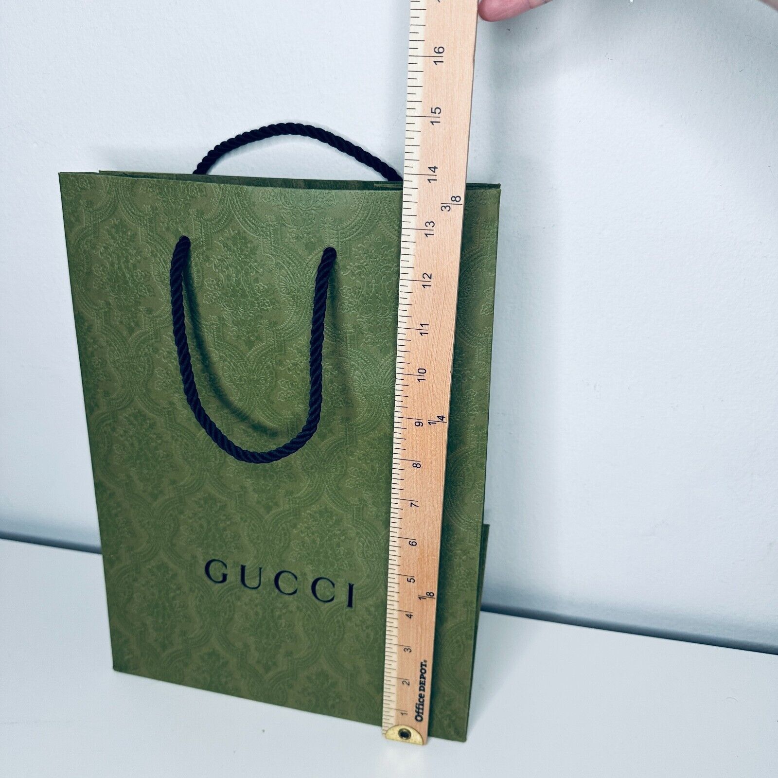 Gucci Gucci Embossed Green Black Gucci Logo Gift Bag Rope Handle Size ONE SIZE - 2 Thumbnail