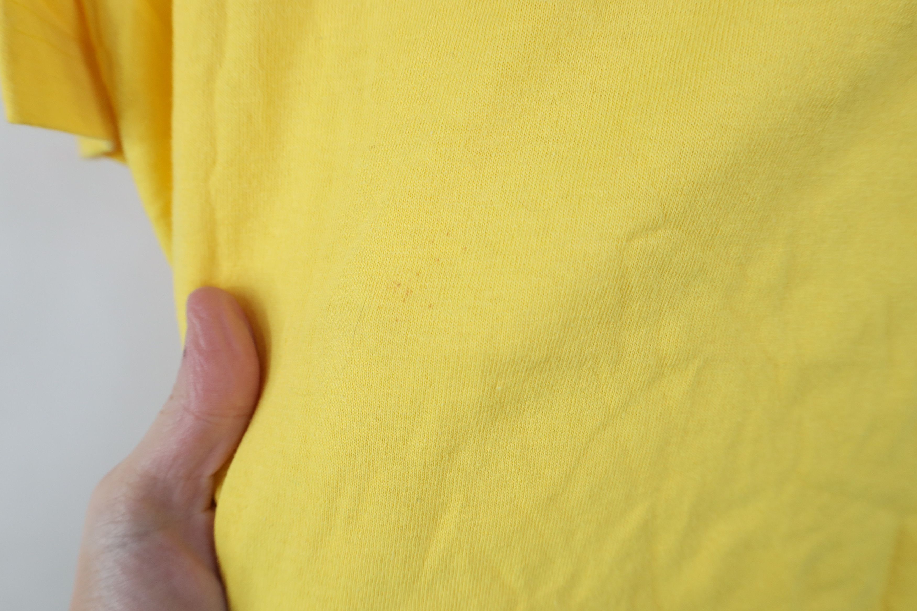 Ralph Lauren Vintage 90s Y2K Chaps Ralph Lauren Spell Out T-Shirt Yellow Size US L / EU 52-54 / 3 - 7 Thumbnail