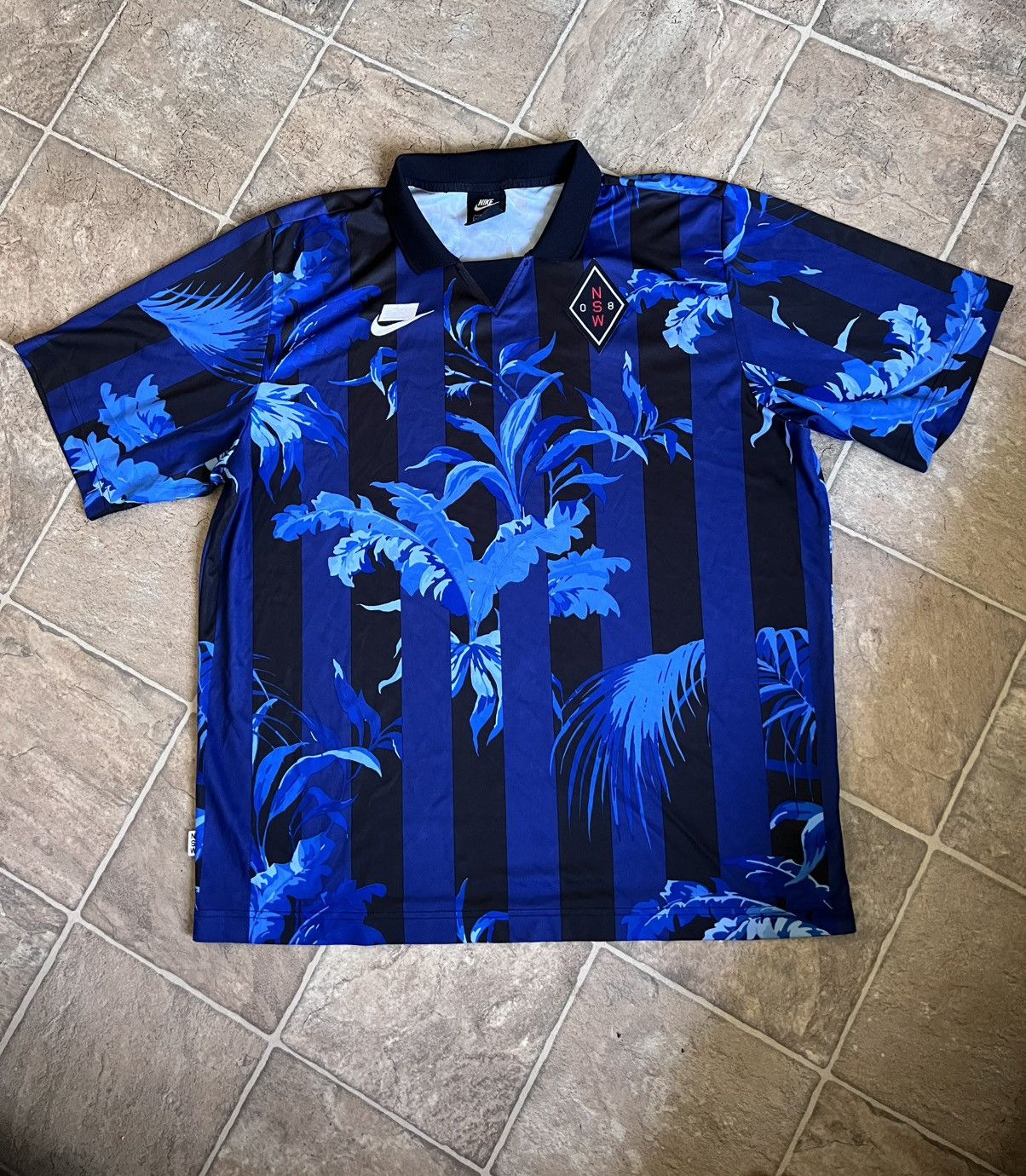 Nike Nike NSW Floral Football Jersey Size US XL / EU 56 / 4 - 1 Thumbnail