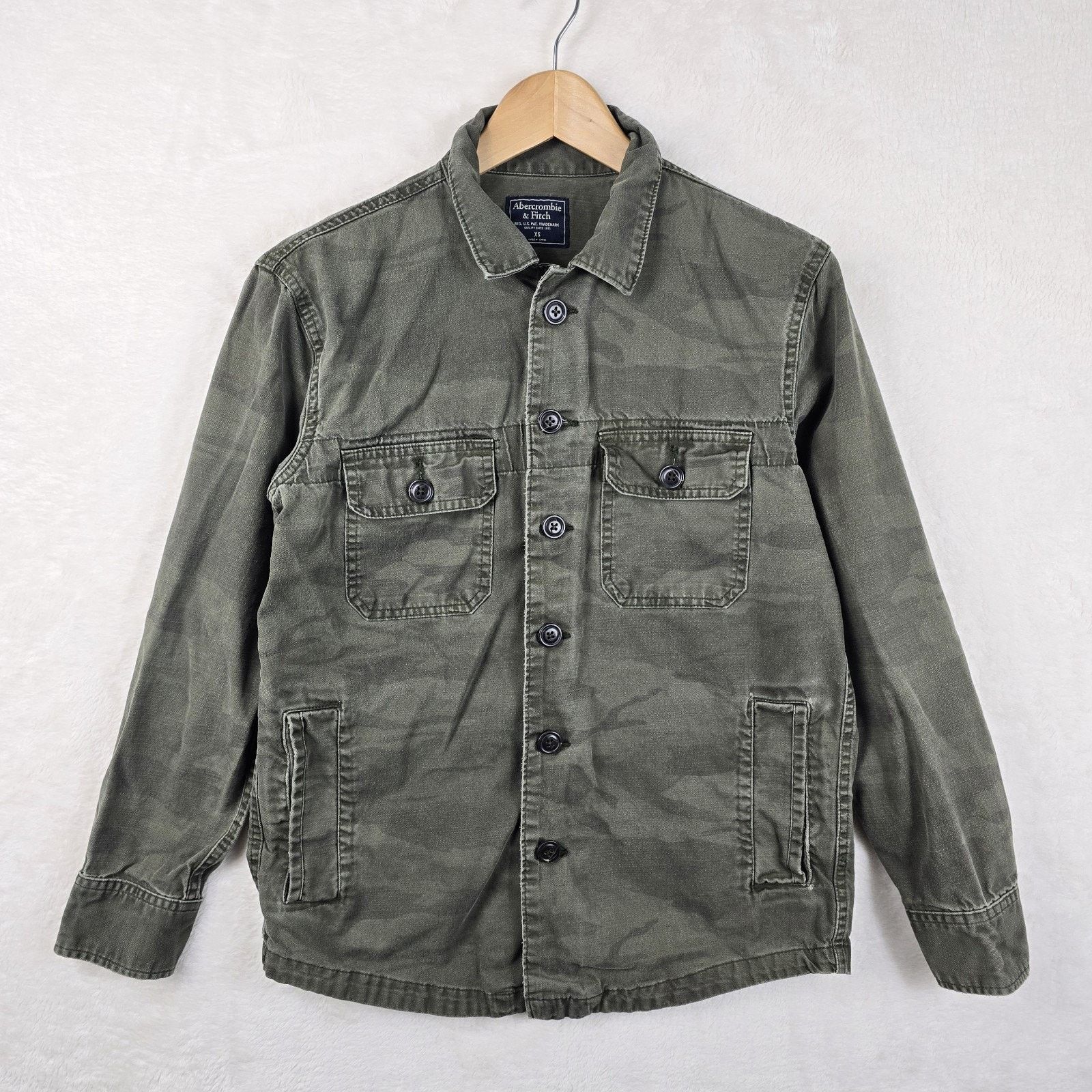 Abercrombie & Fitch Abercrombie & Fitch Y2K Vintage Camo Lightweight Jacket XS Size XS / US 0-2 / IT 36-38 - 2 Thumbnail