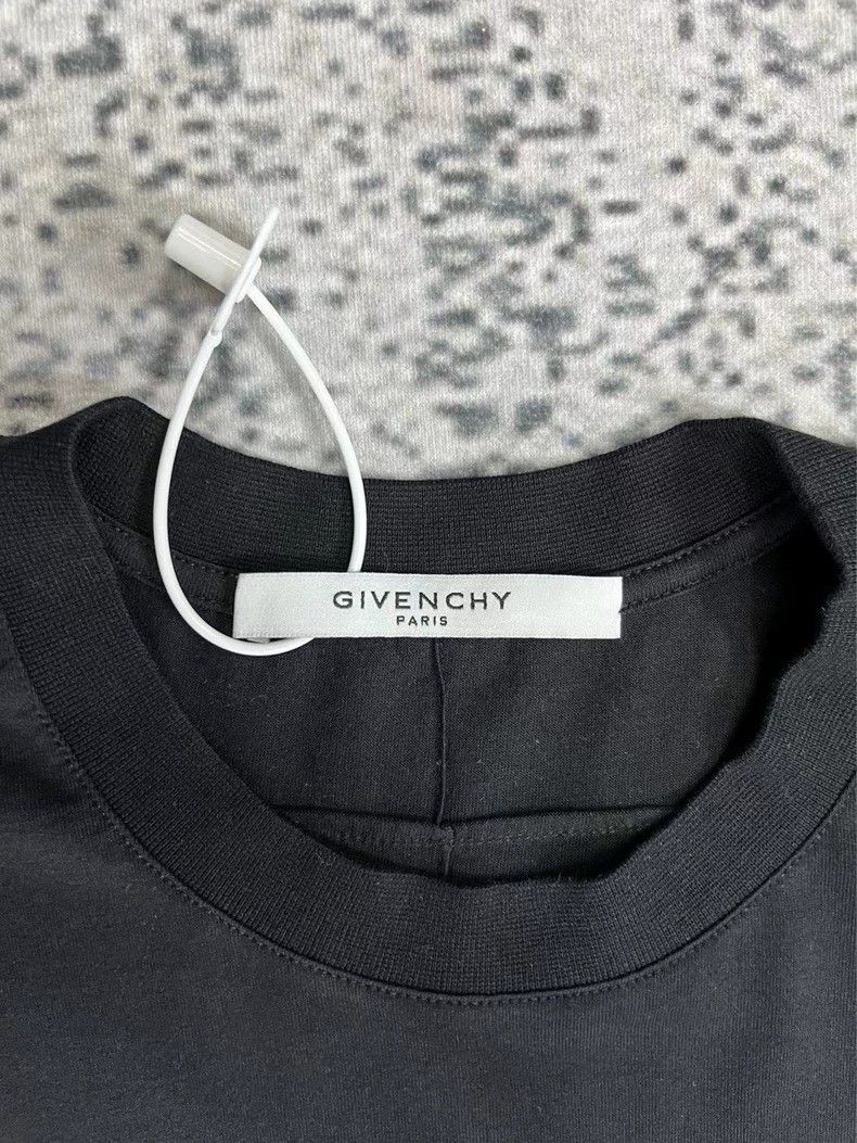 Givenchy Givenchy 2022 Style Embroidered Oil Drum Short Sleeve Size US M / EU 48-50 / 2 - 3 Thumbnail