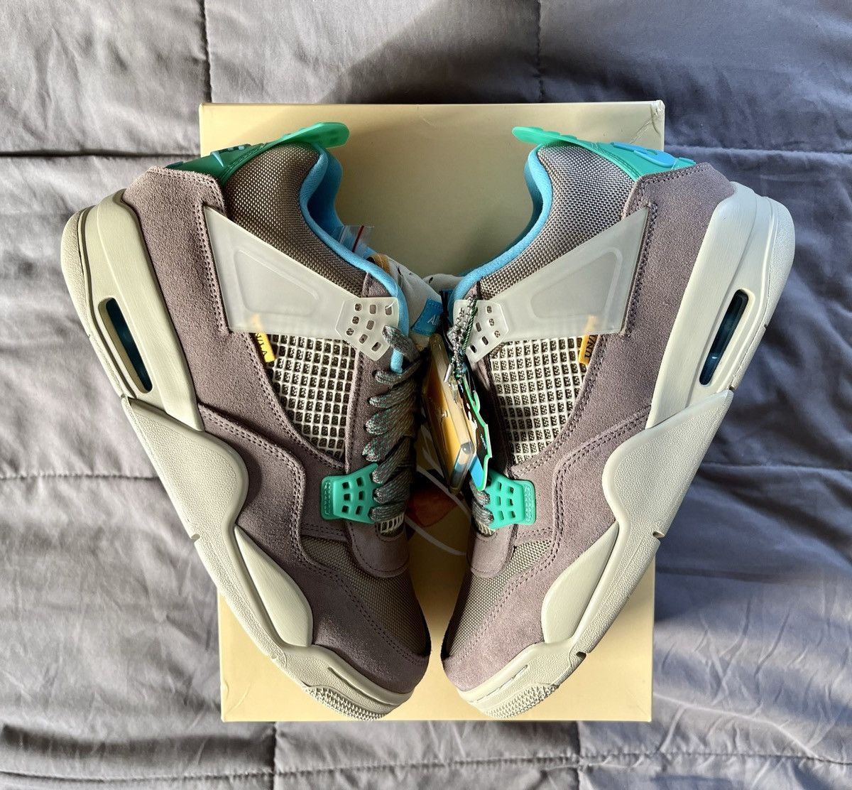Nike Air Jordan Union 4 Taupe sz 9